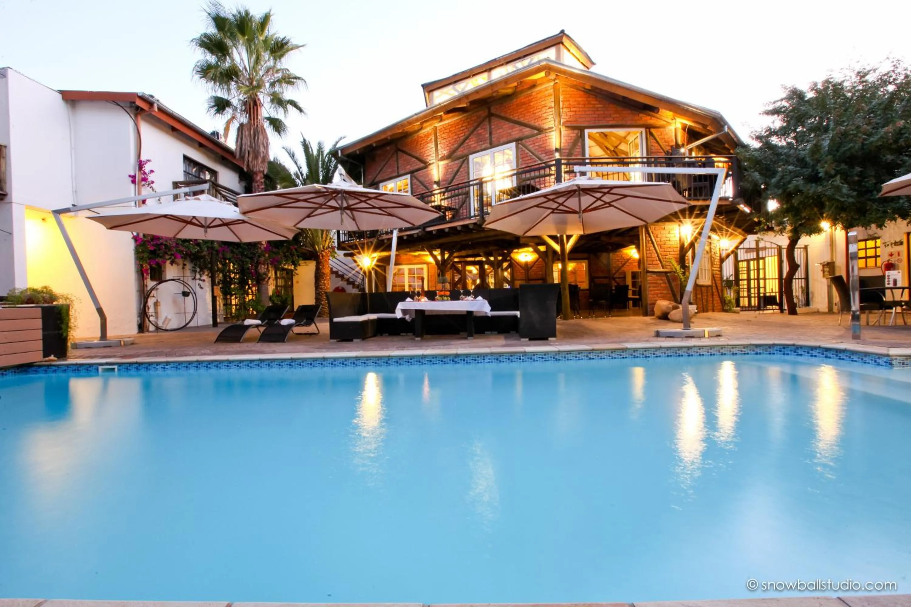Swimming pool in Roof of Africa Hotel
