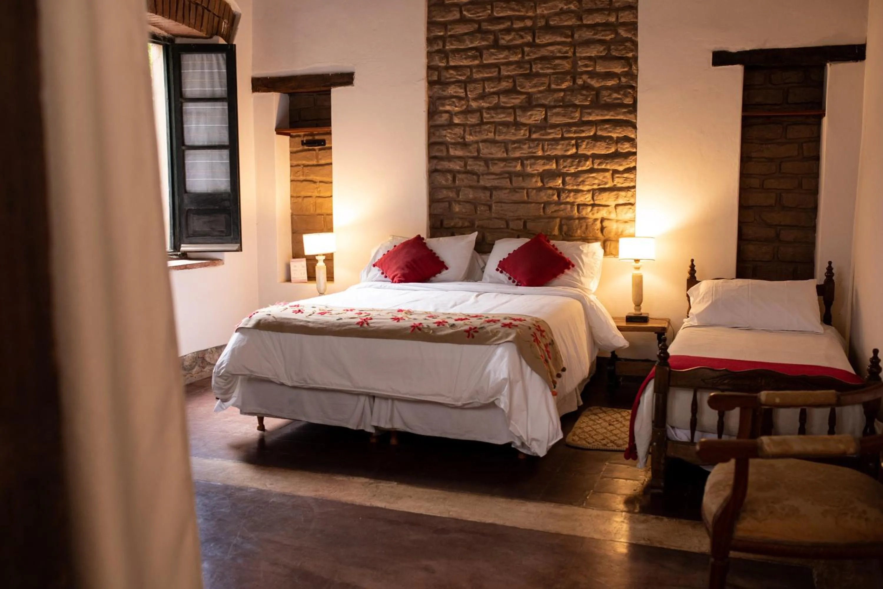 Photo of the whole room, Bed in Vieja Posada Hotel Histórico