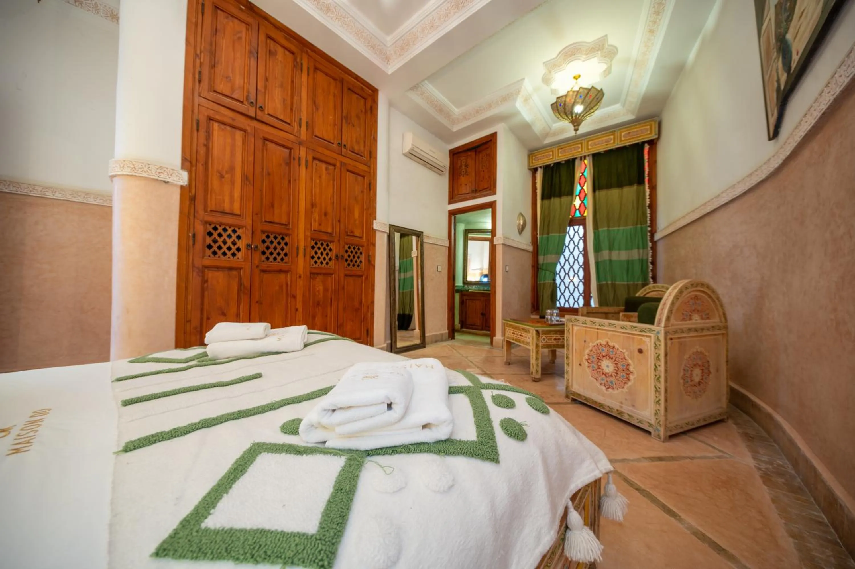 Bedroom, Bed in Maison Do