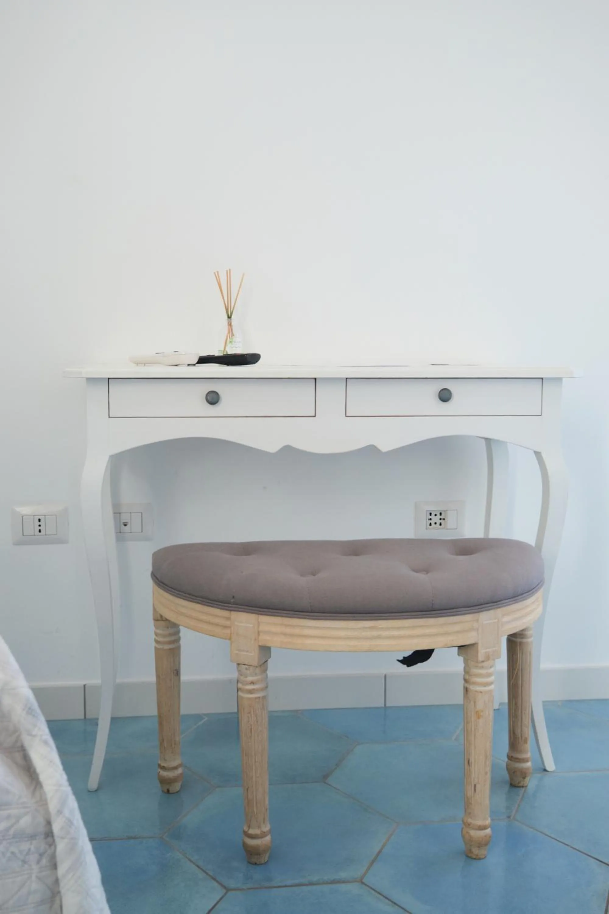 Decorative detail in Pharus Miseni Suites and rooms