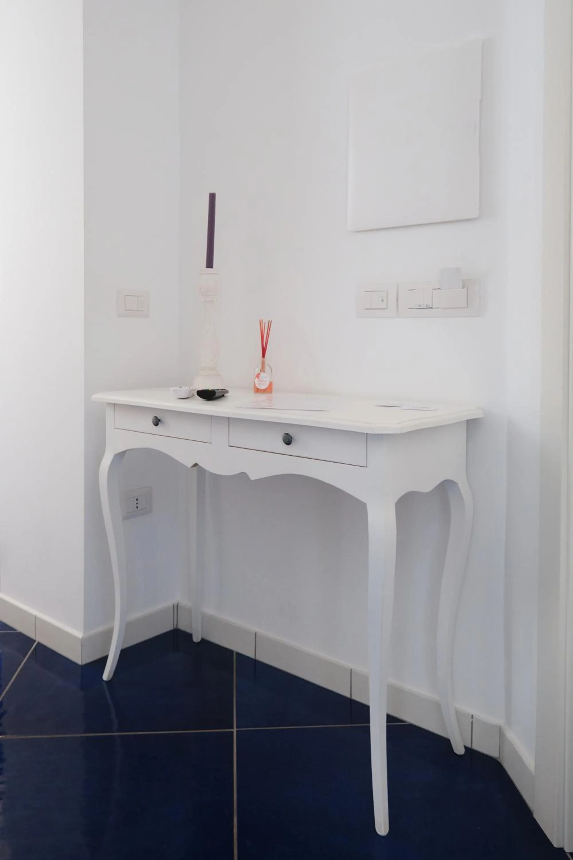 Decorative detail in Pharus Miseni Suites and rooms