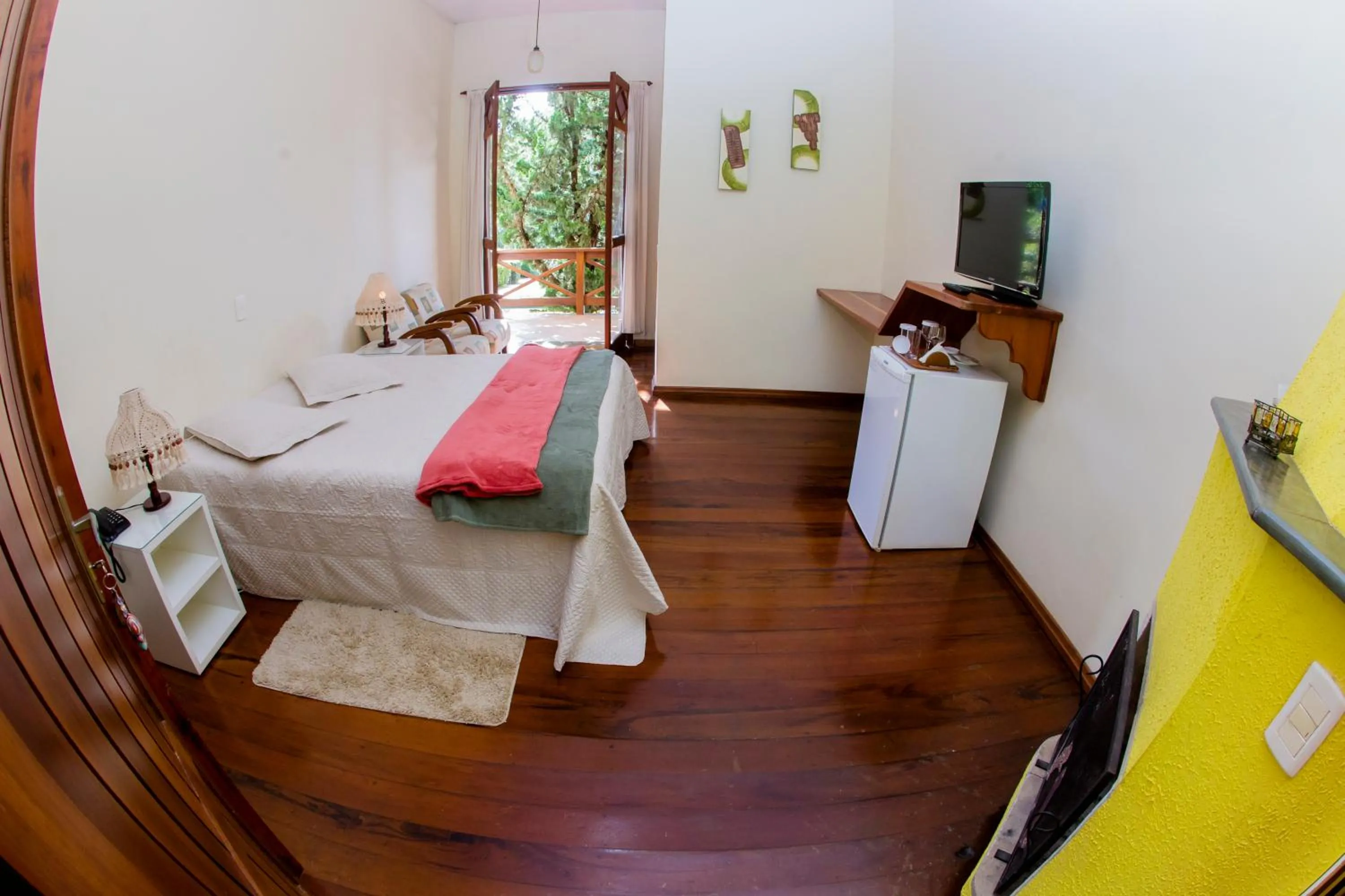 Photo of the whole room, Bed in Pousada Vida Verde