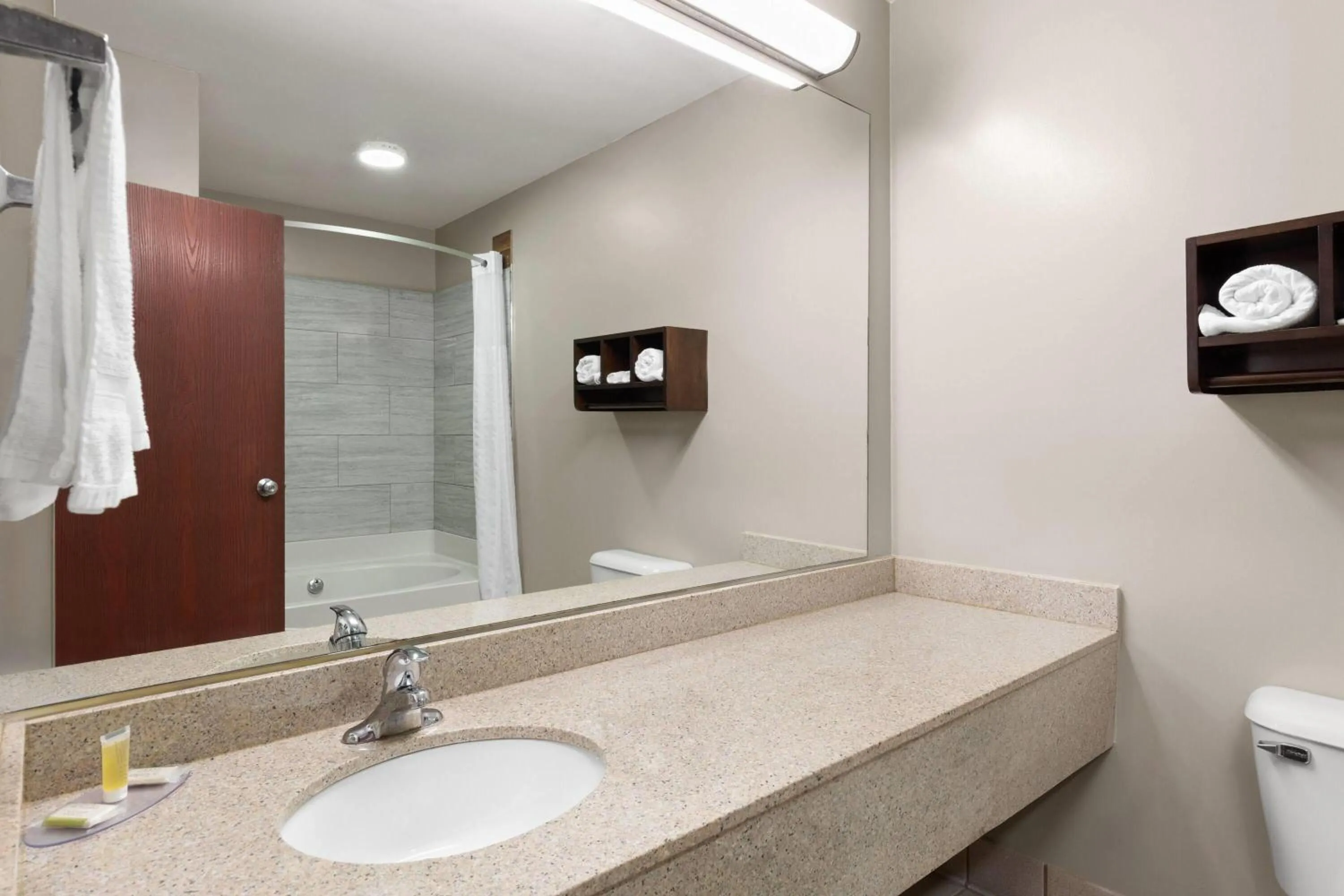 Bathroom in Super 8 by Wyndham Shepherdsville - Louisville South I65