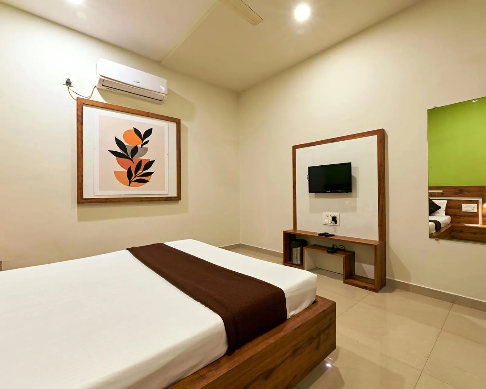 Bed in Serenity Resort Panhala