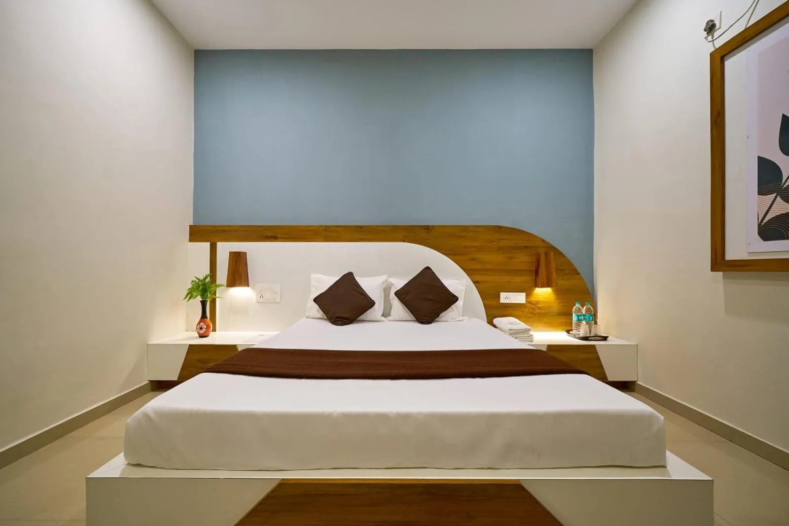 Bed in Serenity Resort Panhala