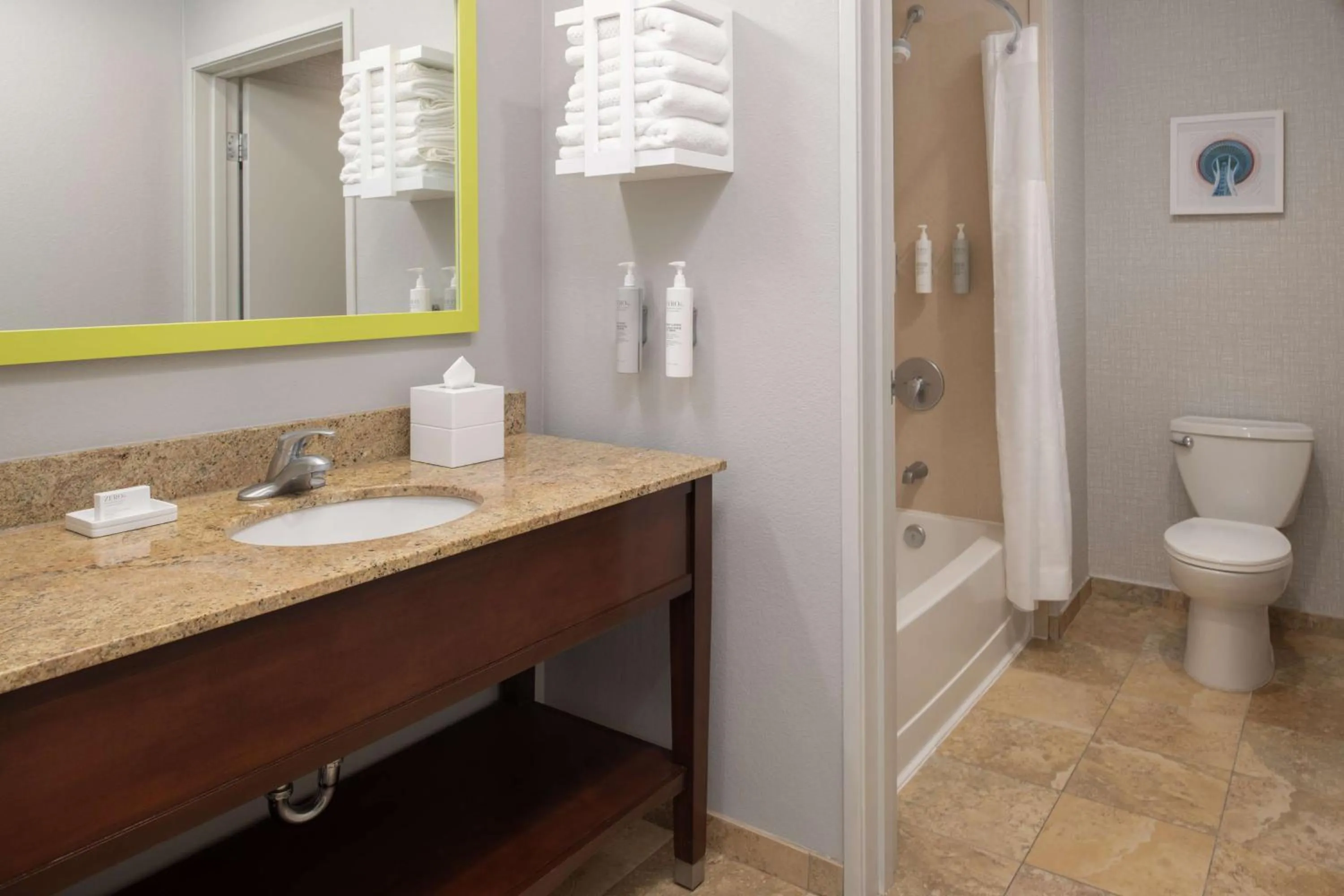 Bathroom in Hampton Inn and Suites Seattle - Airport / 28th Avenue