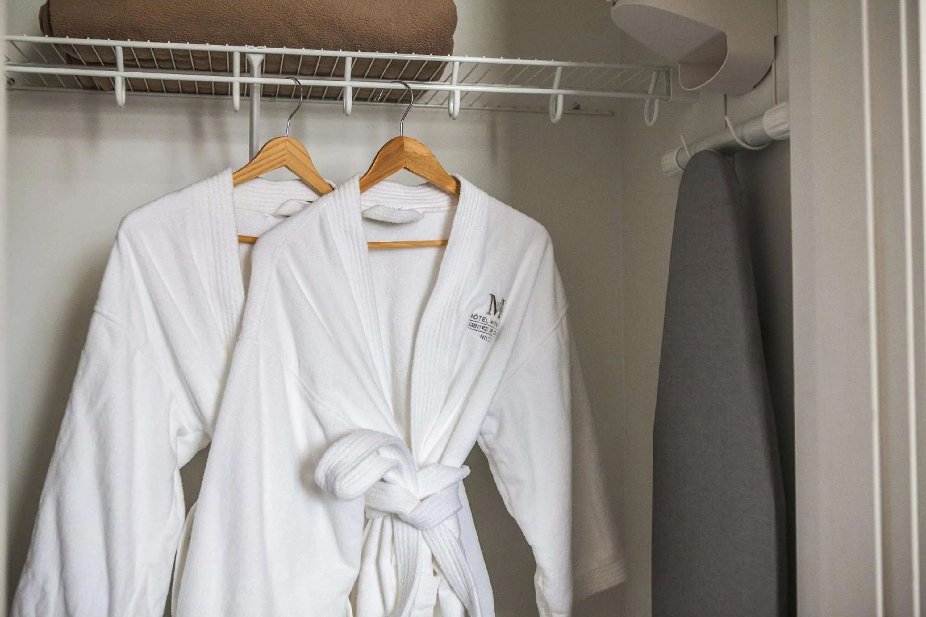 Bedroom in Hotel Montfort