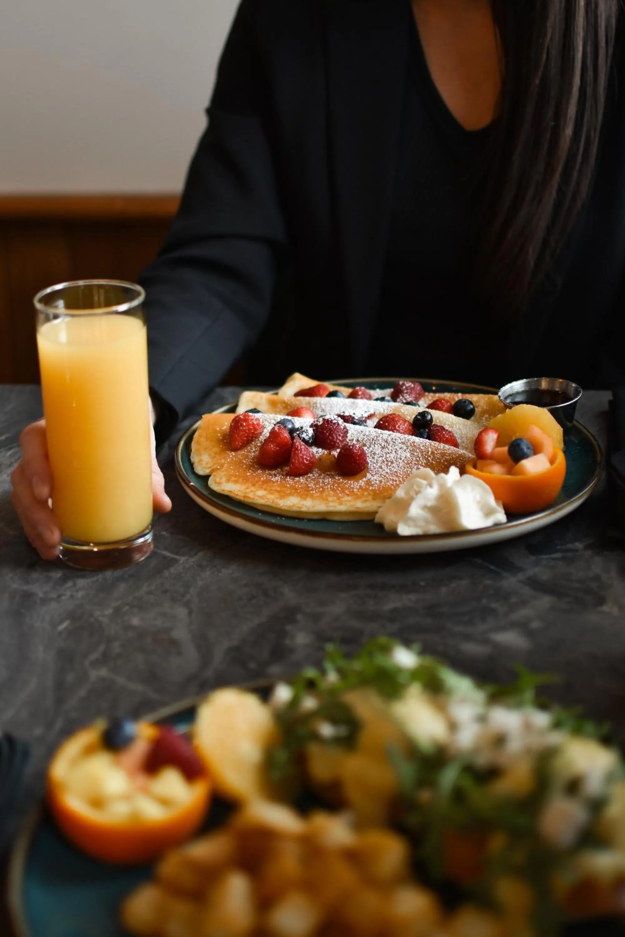 Restaurant/places to eat in Hotel Montfort