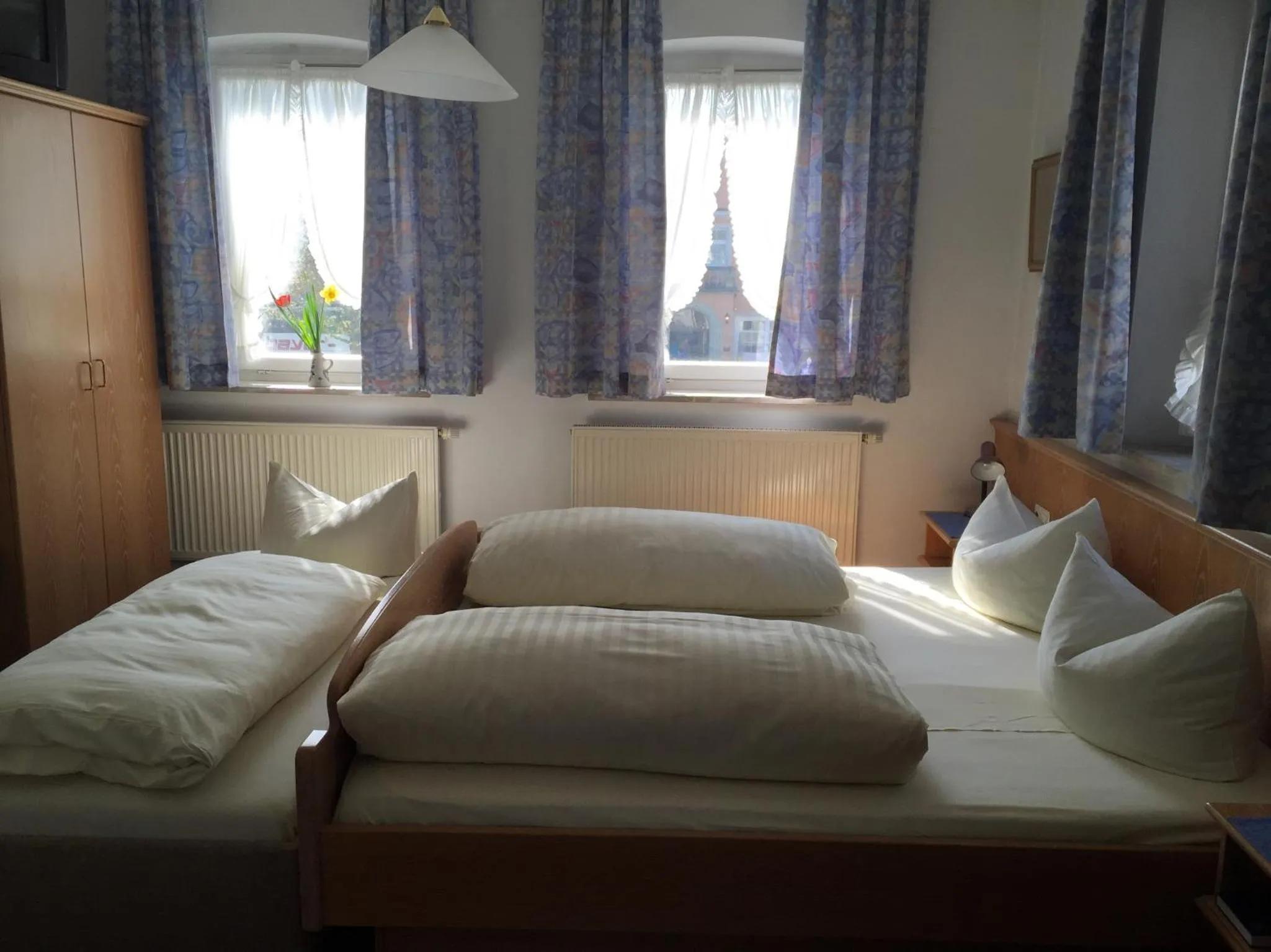 Photo of the whole room, Bed in Hotel Bezold