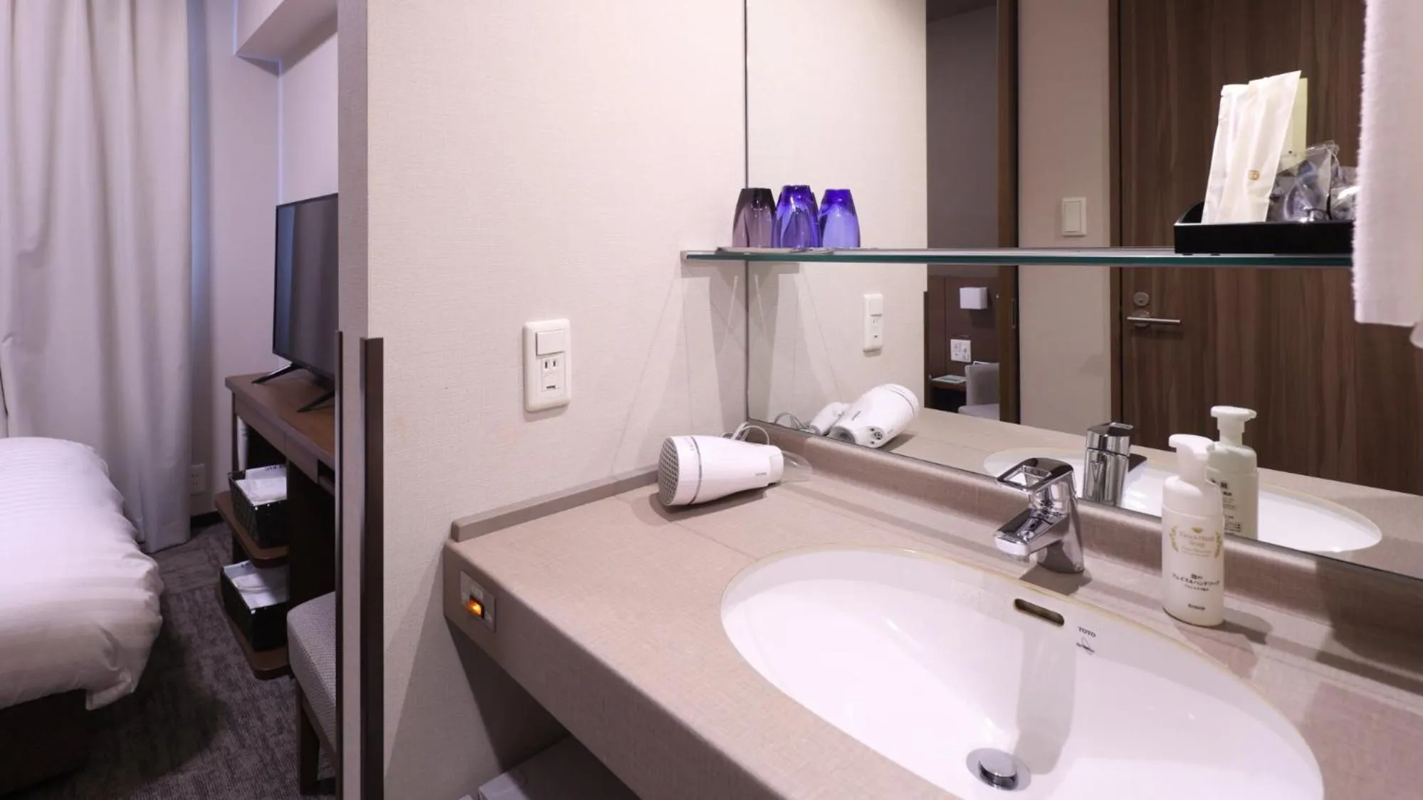 Photo of the whole room, Bed in Dormy Inn Premium Shibuya-jingumae