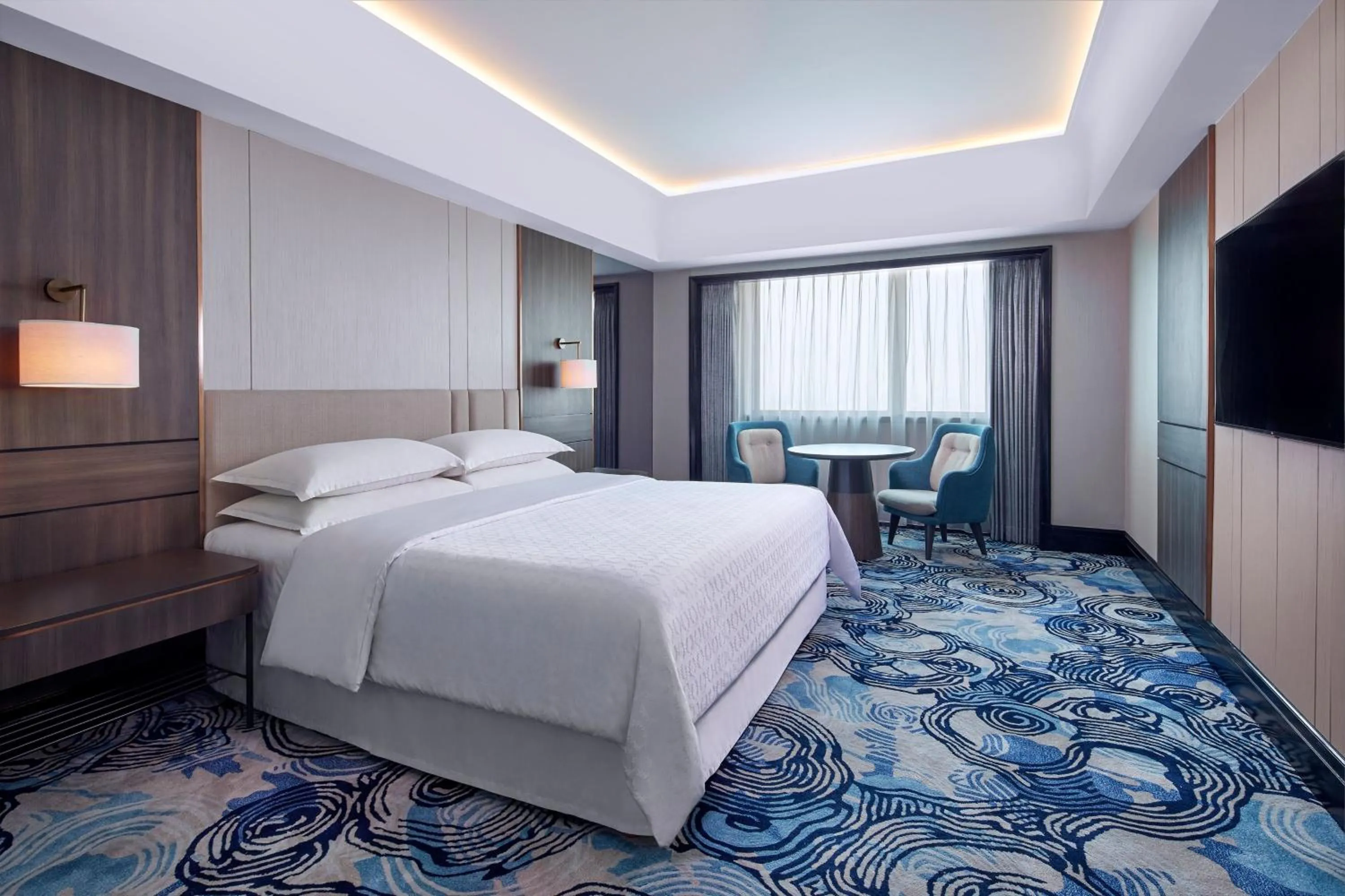 Bedroom, Bed in Sheraton Surabaya Hotel & Towers