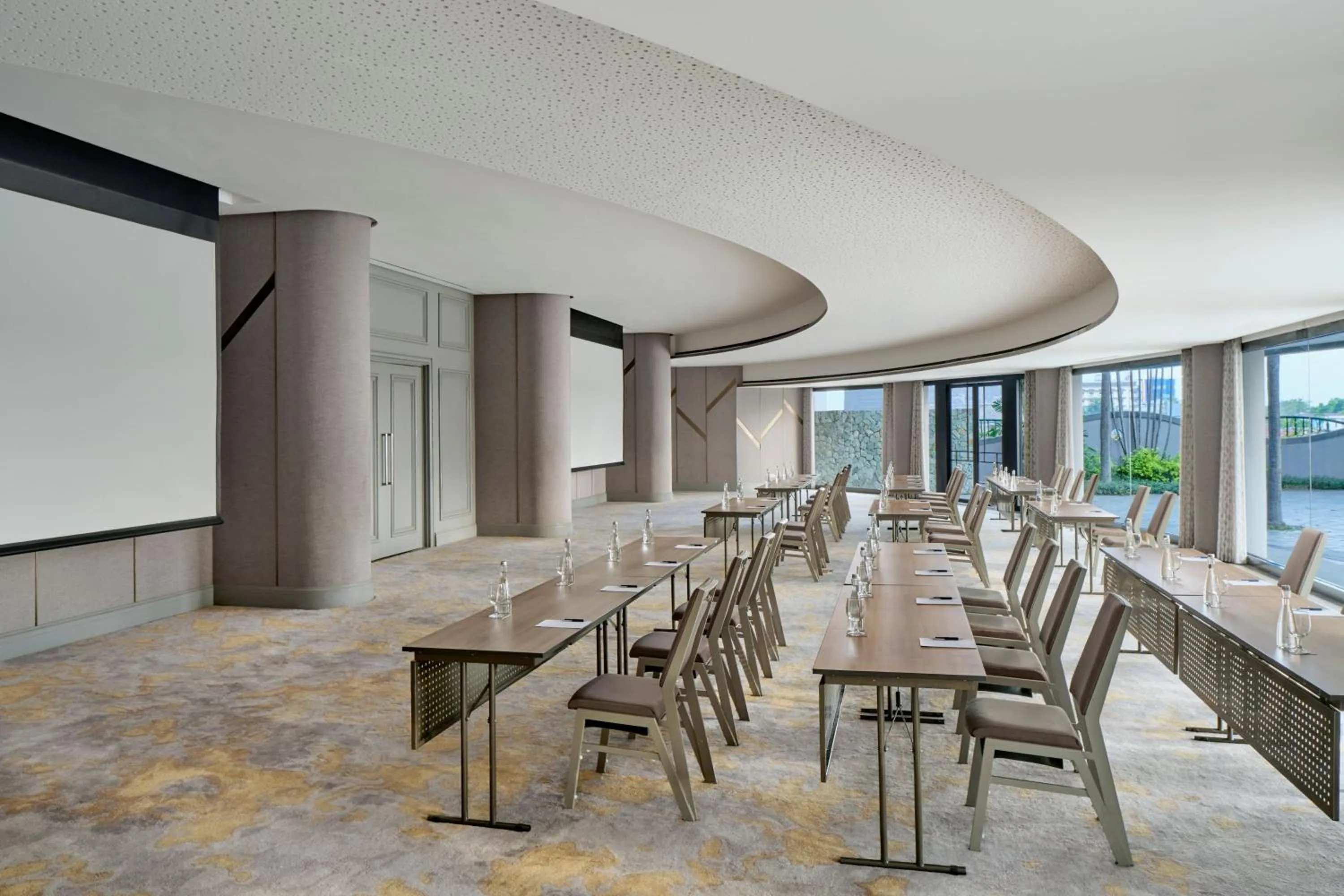 Meeting/conference room in Sheraton Surabaya Hotel & Towers