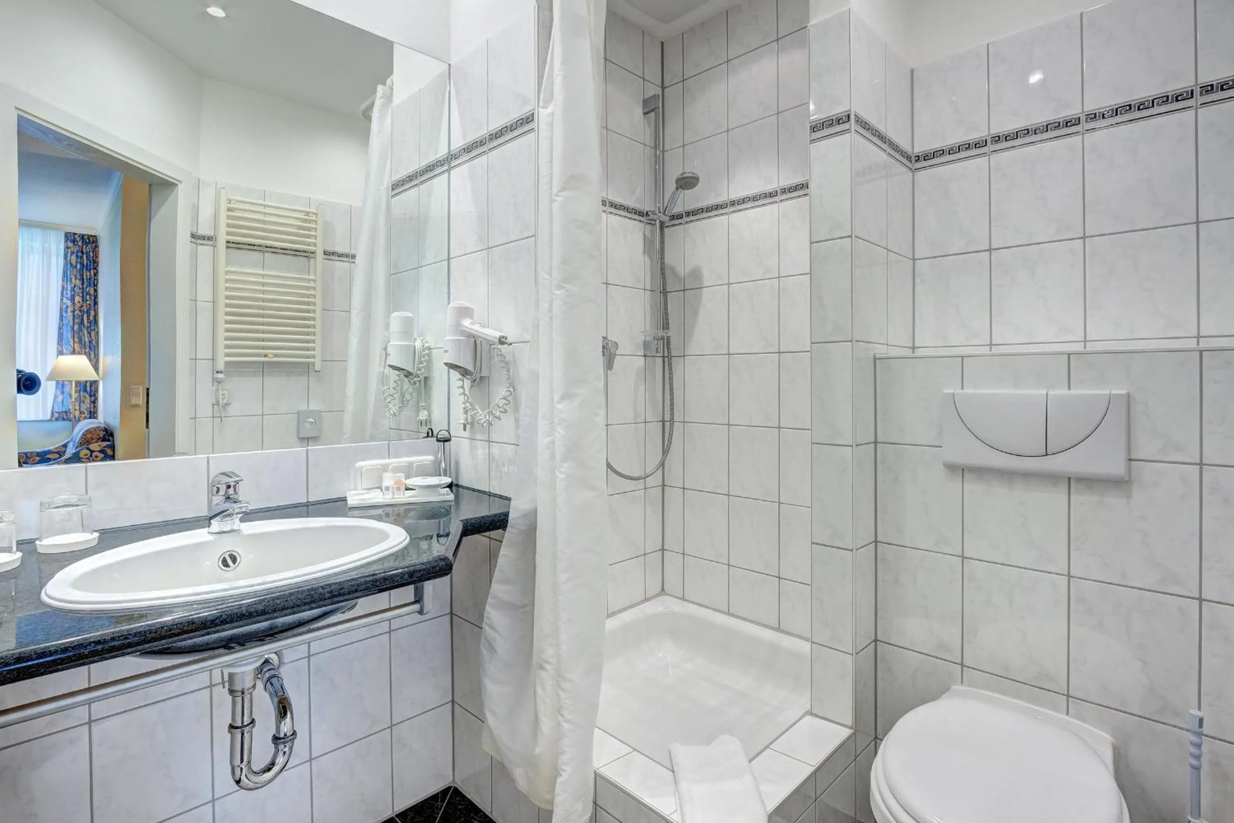 Shower in Haus Seeblick Hotel Garni & Ferienwohnungen