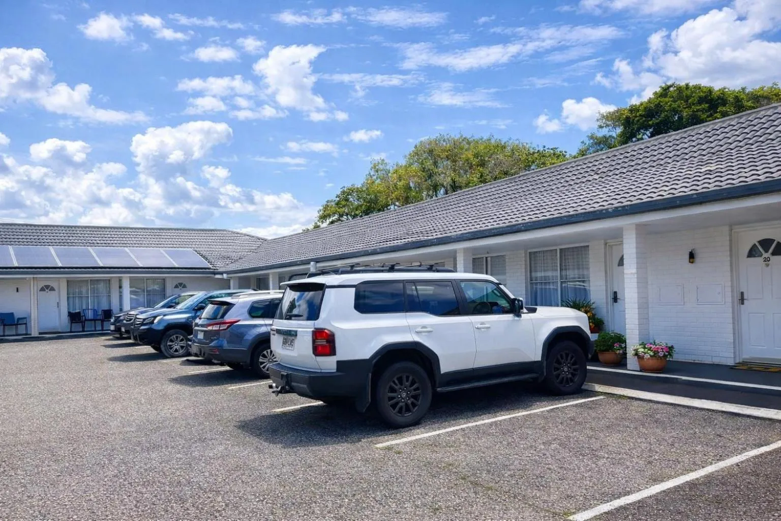 Cooks Endeavour Motor Inn