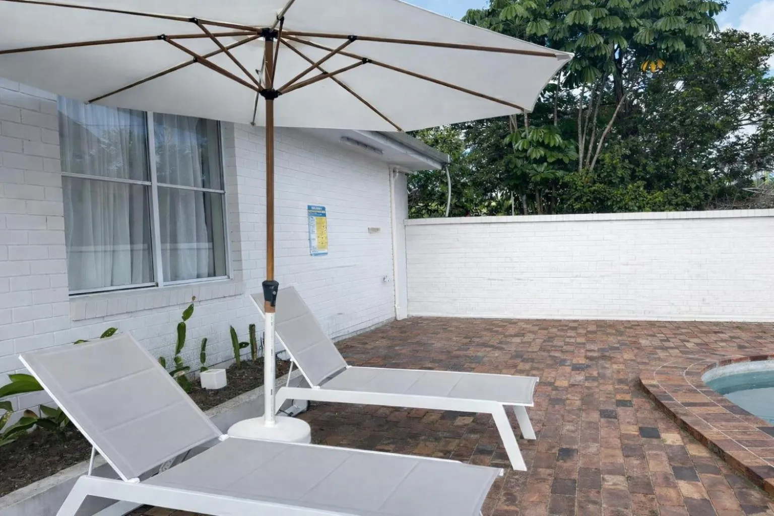 Cooks Endeavour Motor Inn