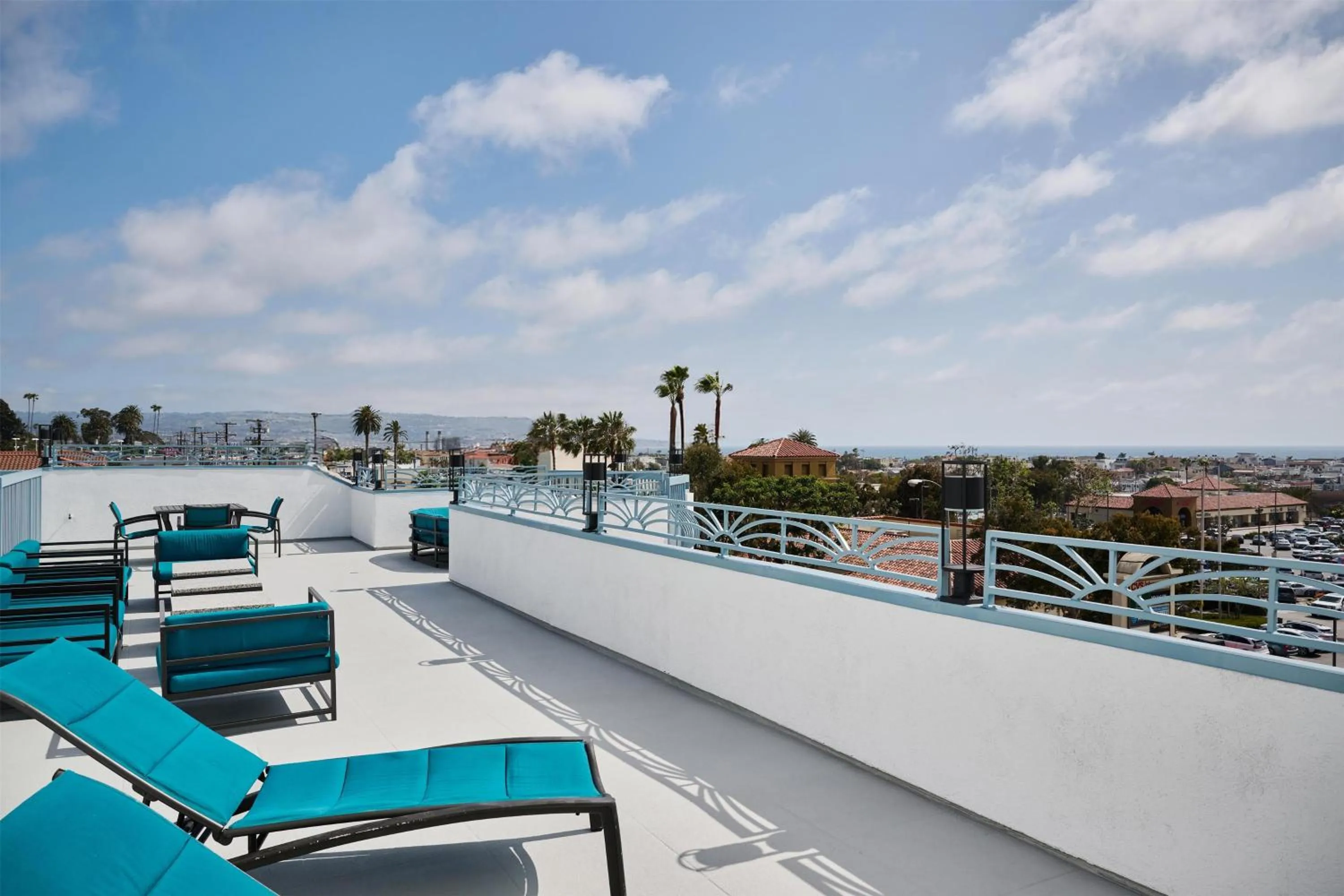 Patio in Hampton Inn & Suites Hermosa Beach