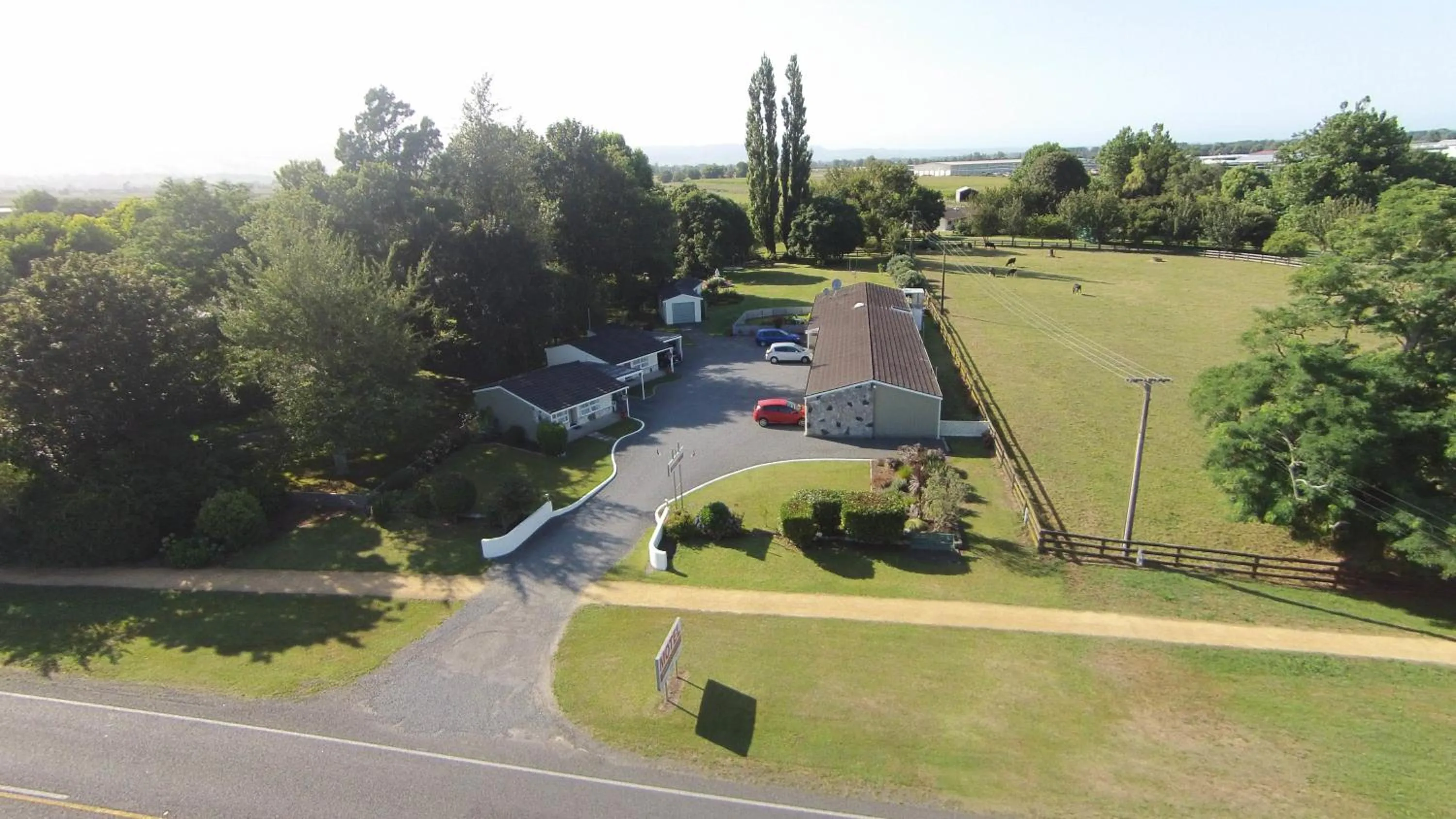 Bird's eye view in Tower Road Motel