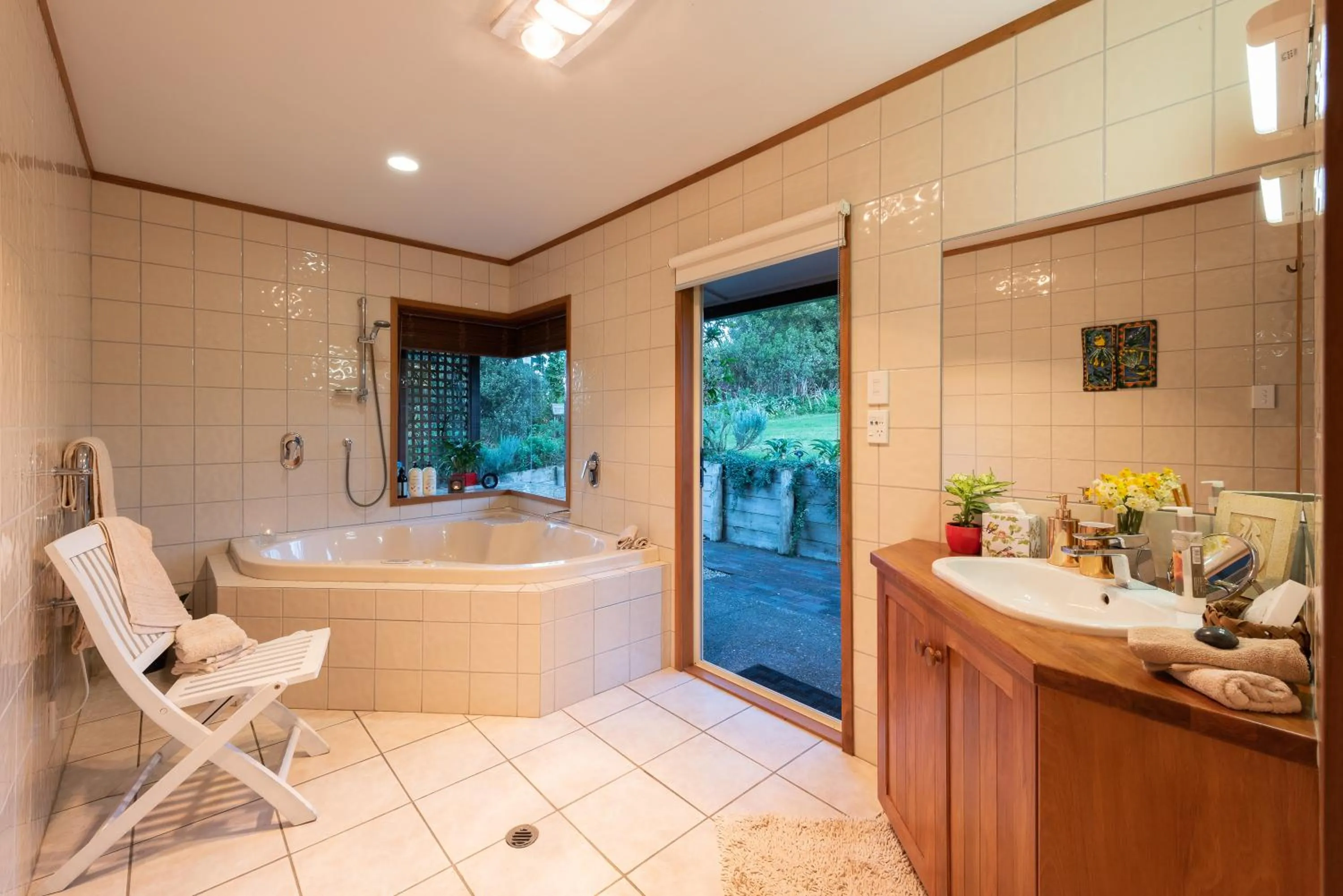 Bathroom in Puketotara Lodge