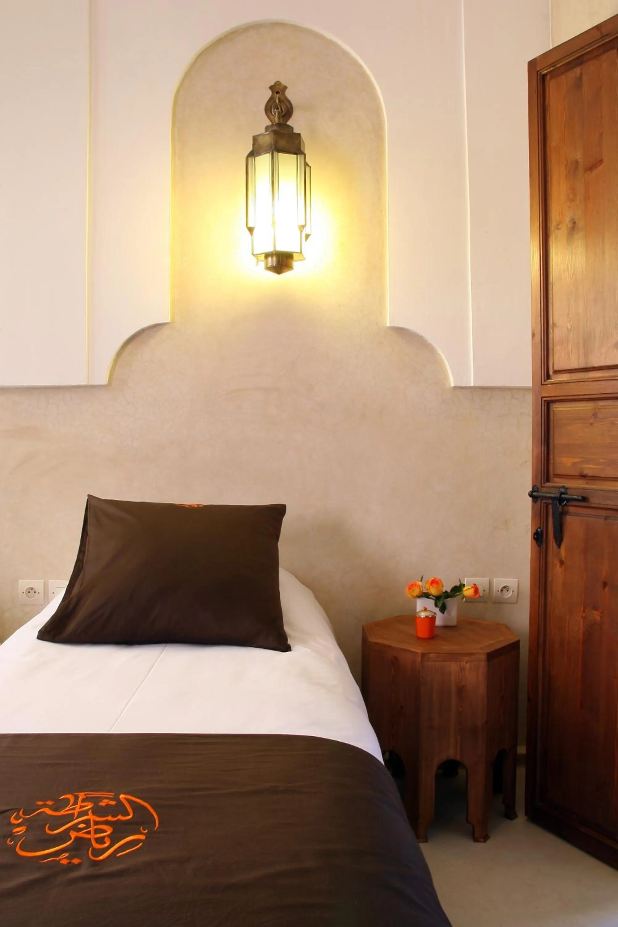 Shower, Bed in Riad CHERRATA