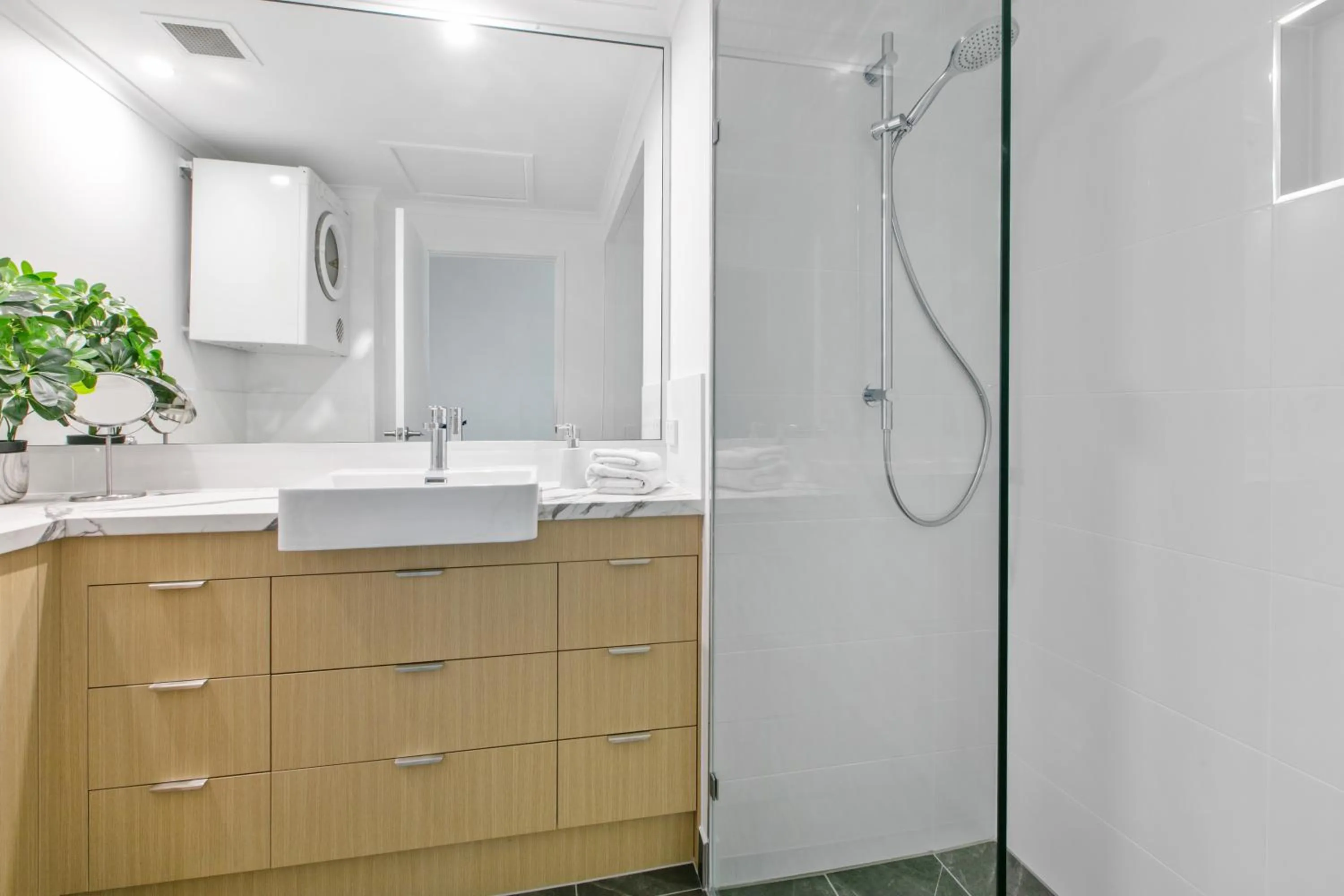 Bathroom in Kings Bay Apartments