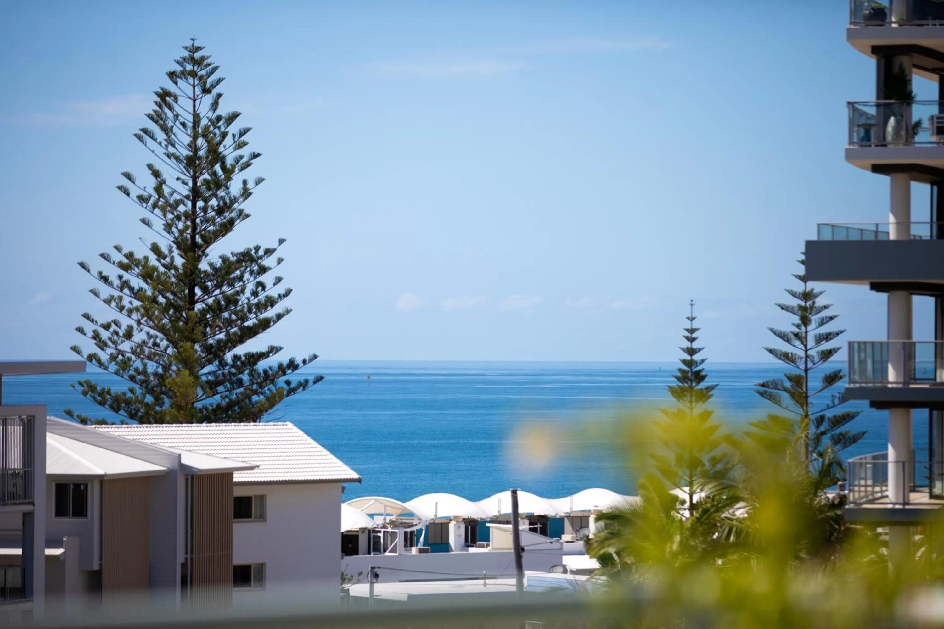 Day in Kings Bay Apartments