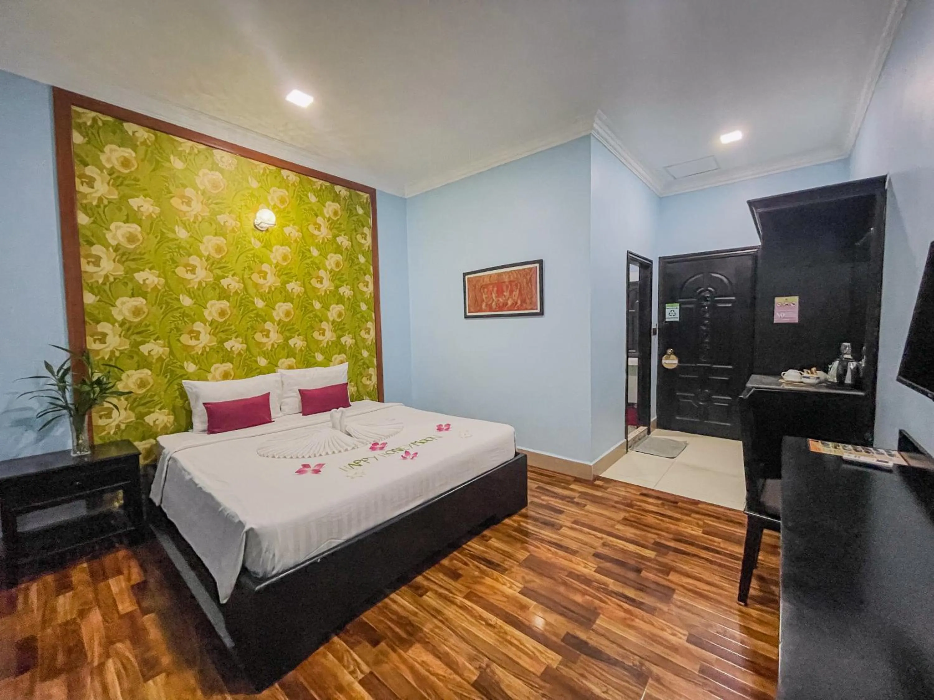 View (from property/room), Bed in Siem Reap Urban Boutique Hotel