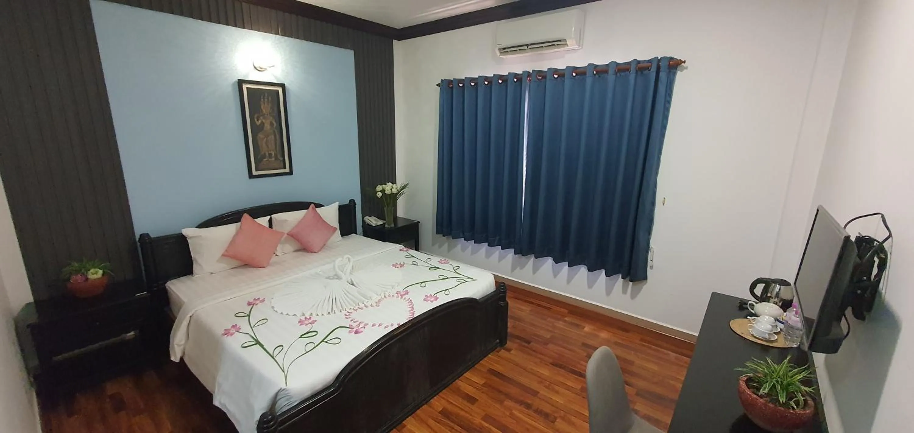 Bed in Siem Reap Urban Boutique Hotel