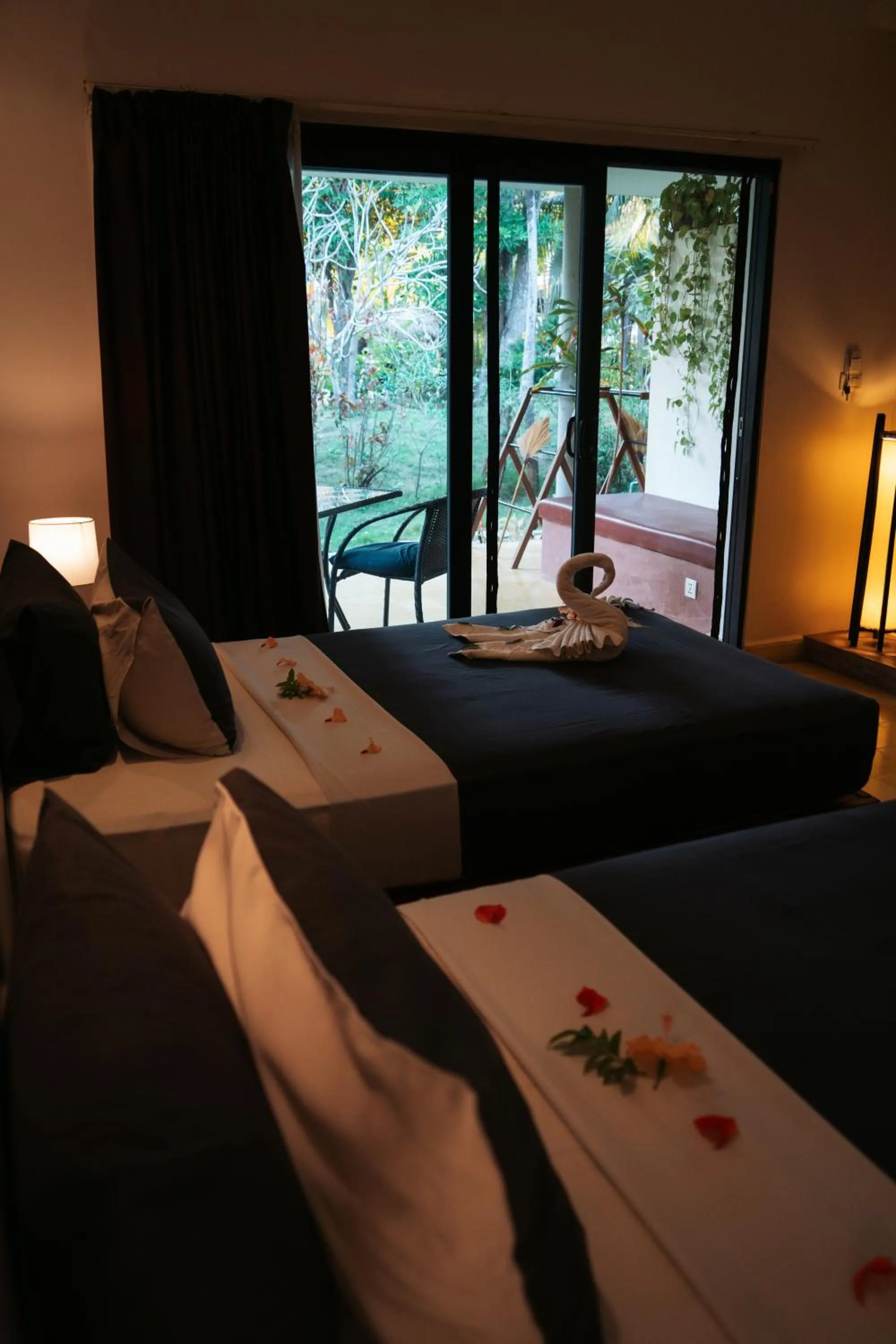 Bed in Battambang Resort