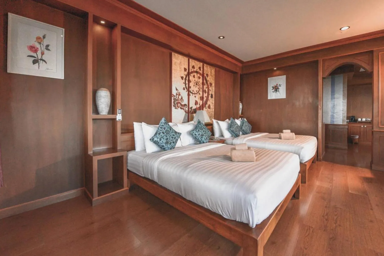 Bed in Ko Tao Paradise Resort