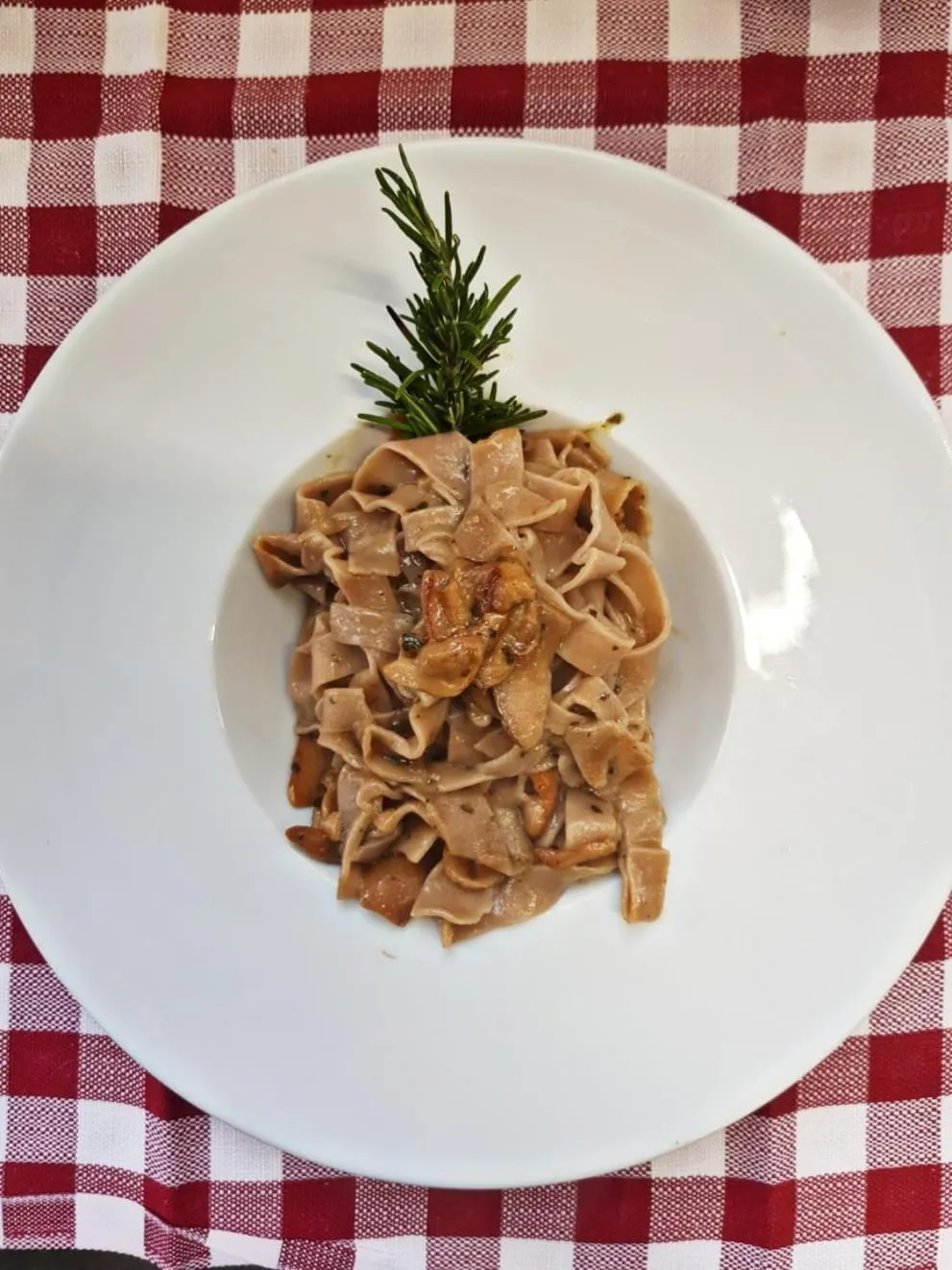 Food and drinks in Ostello Brembo