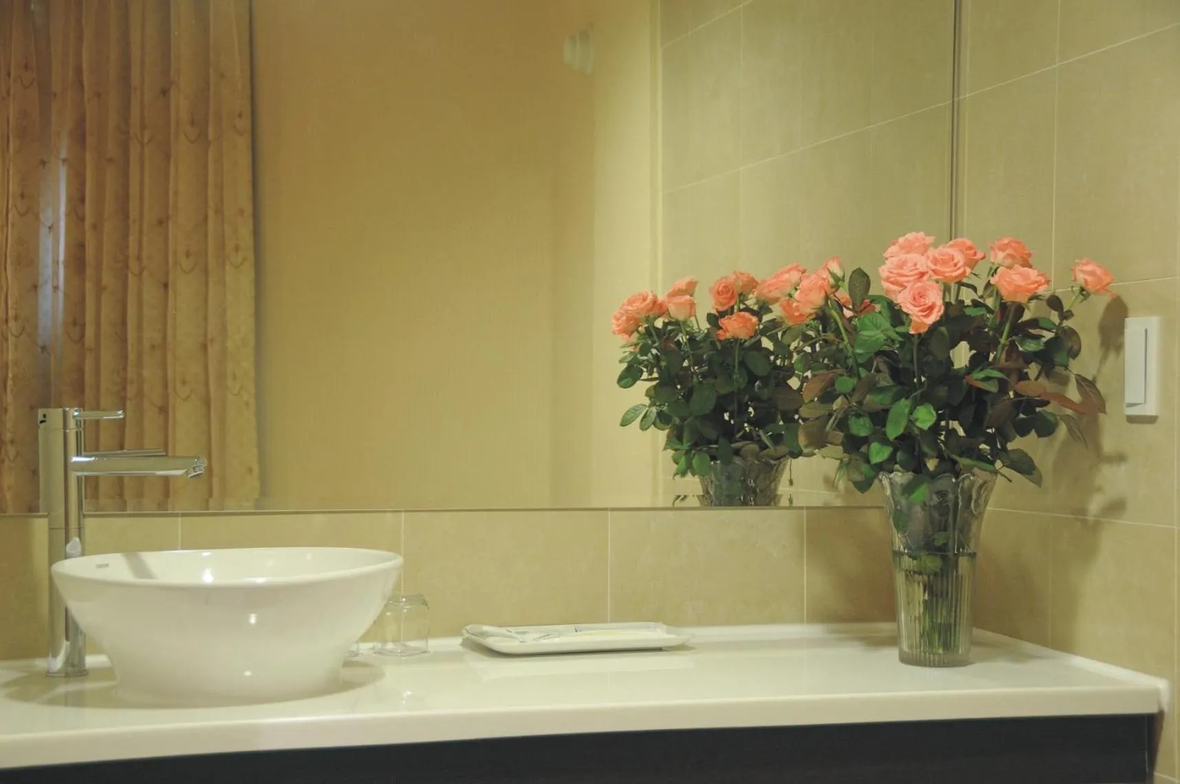 Bathroom in Eastern Beauty Hotel