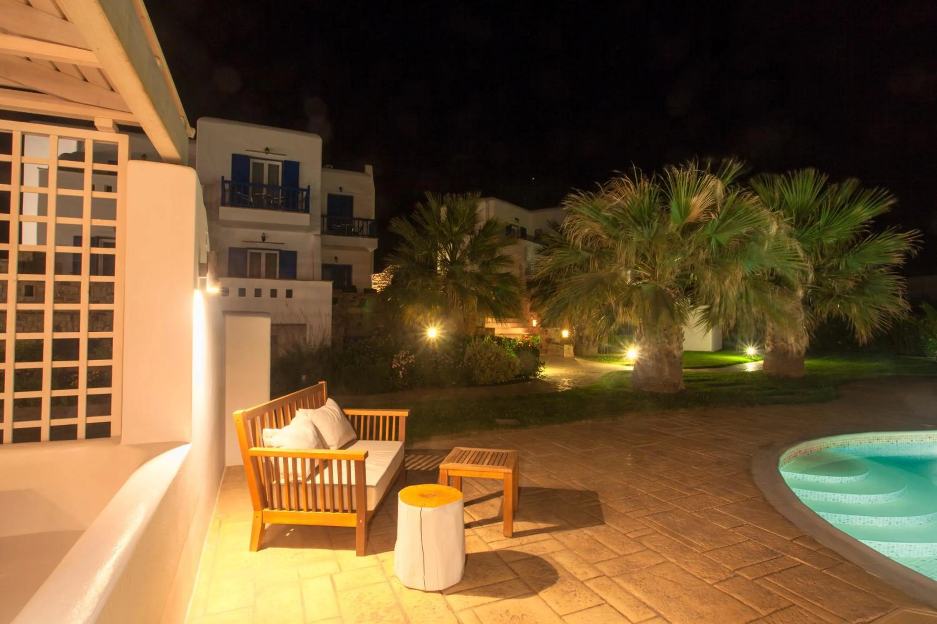 Lounge or bar in Dolphin Kastraki Studios