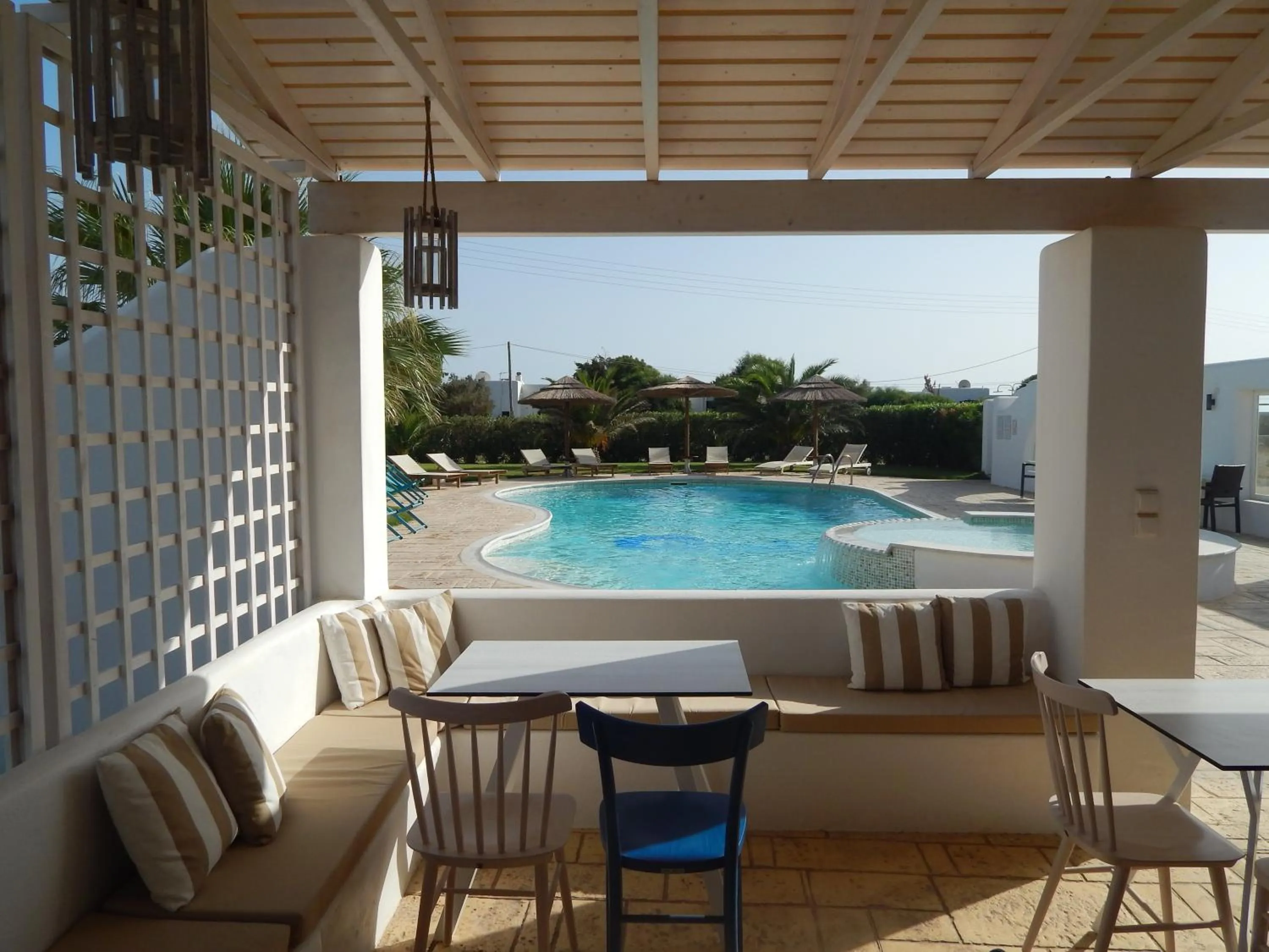 Lounge or bar in Dolphin Kastraki Studios