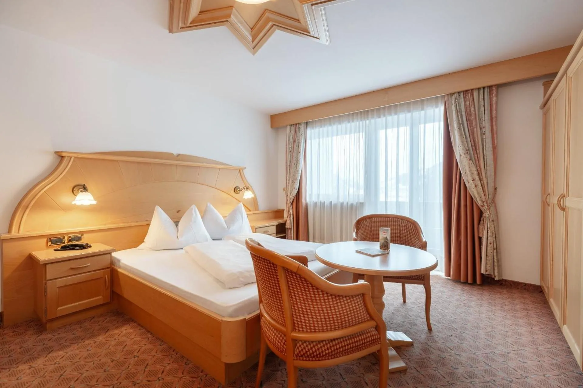 Bedroom, Bed in Piccolo - Dolomites & Gourmet Hotel