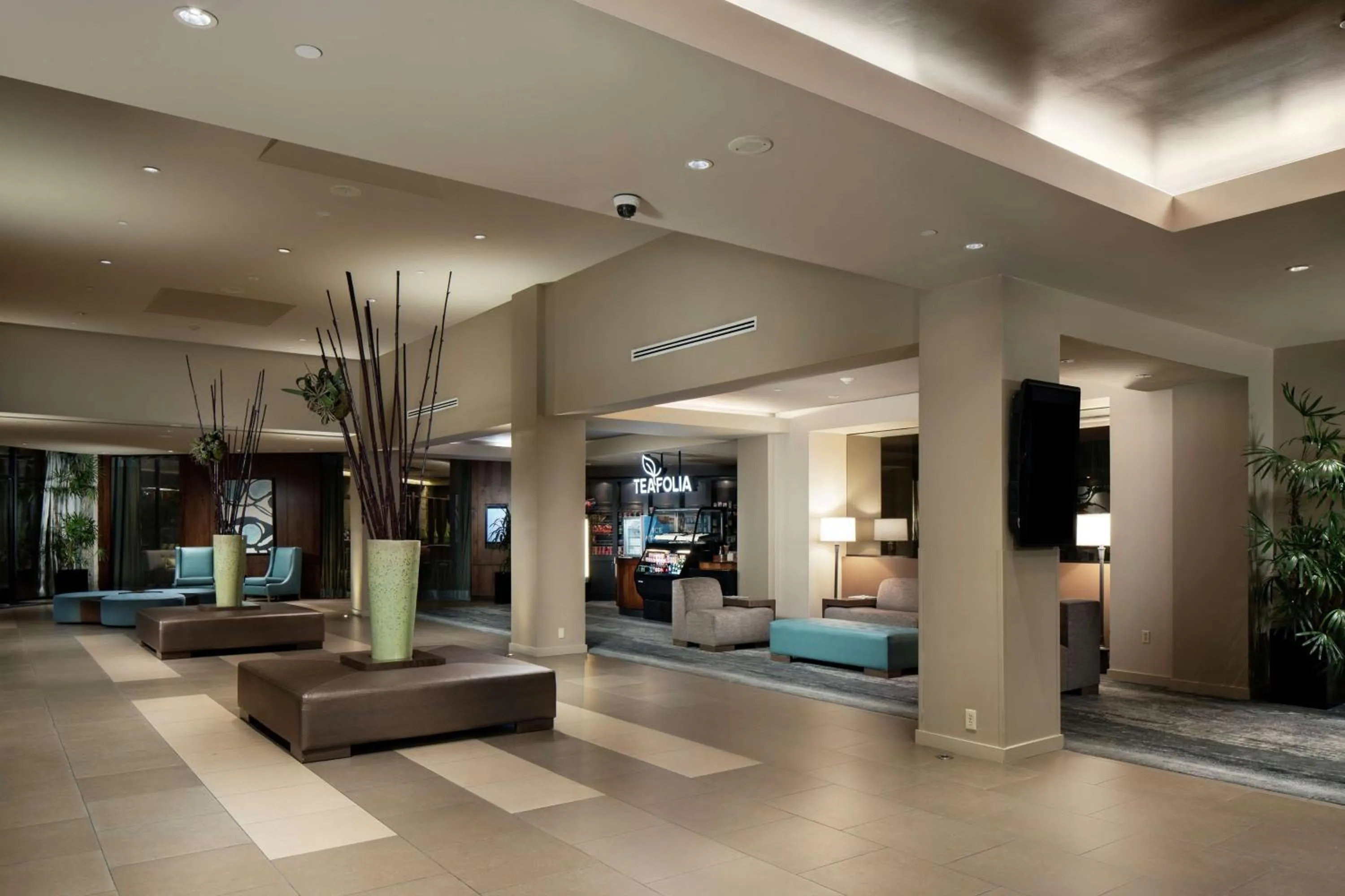 Lobby or reception in DoubleTree by Hilton Monrovia - Pasadena Area