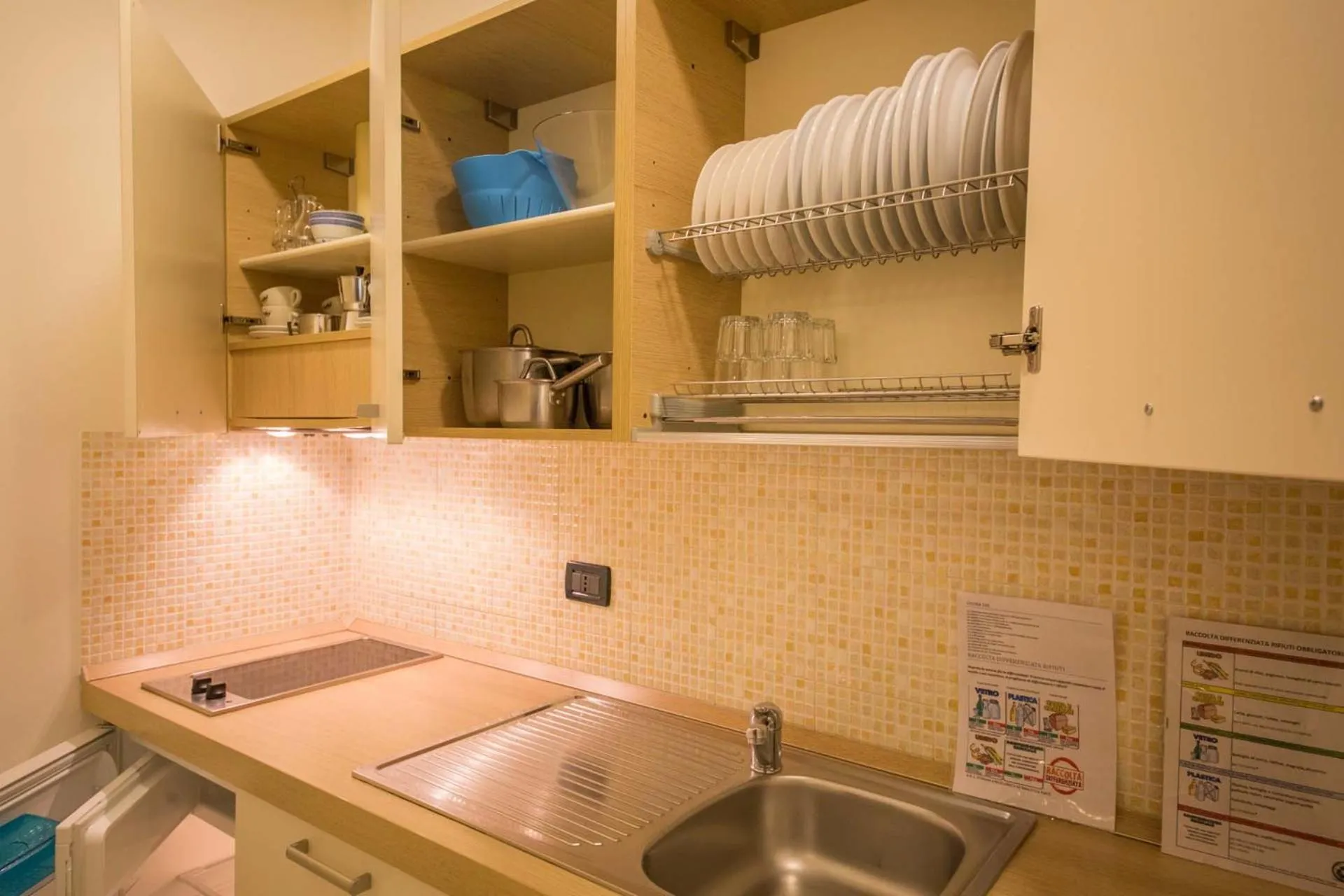 Kitchen or kitchenette in Residence Hotel Miralago