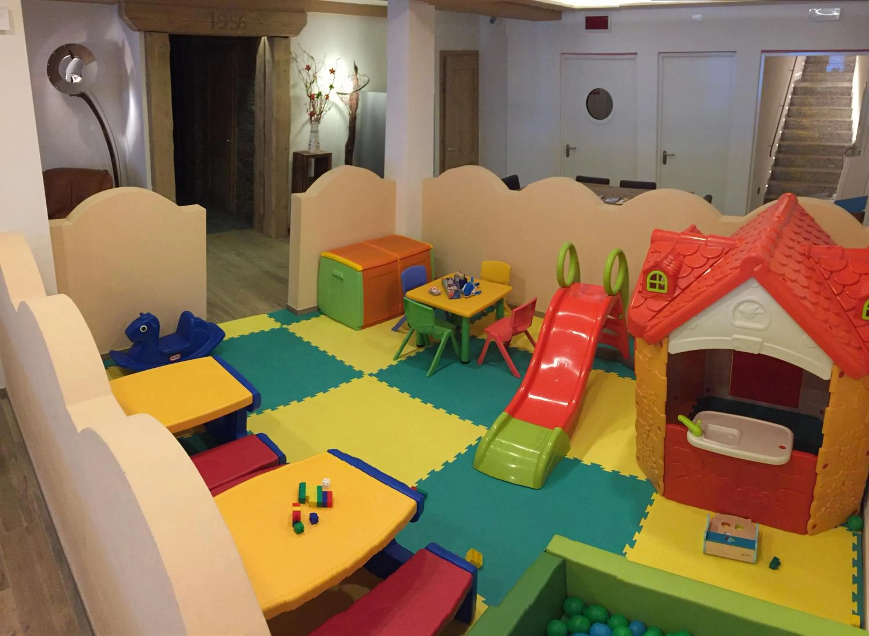 Children play ground in Residence Hotel Miralago