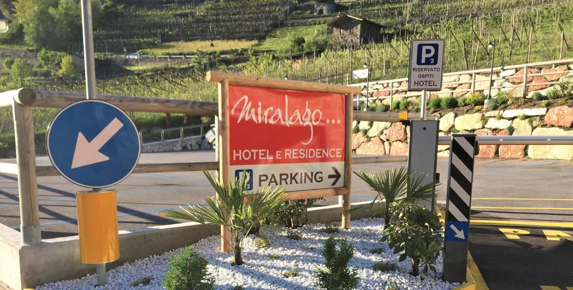 Parking in Residence Hotel Miralago
