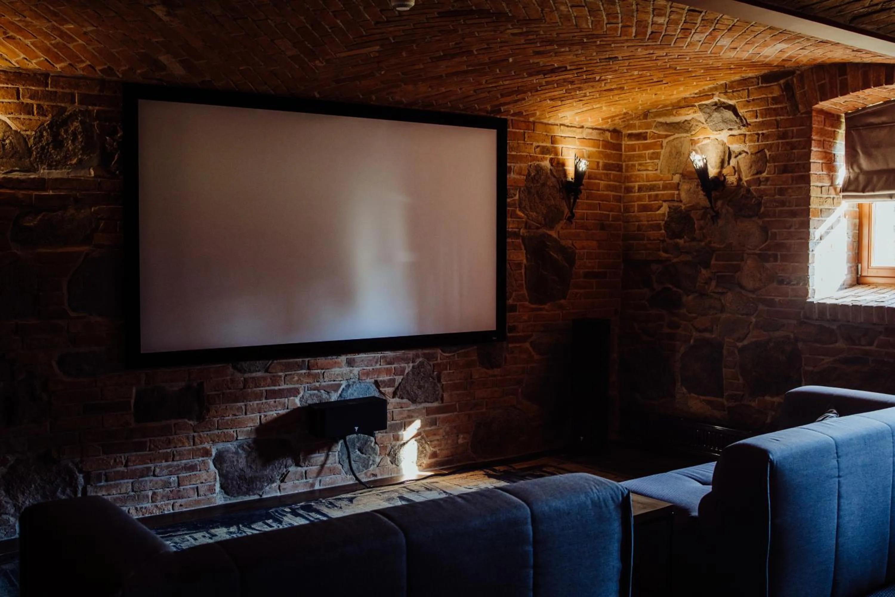 Communal lounge/ TV room in Pałac Warlity