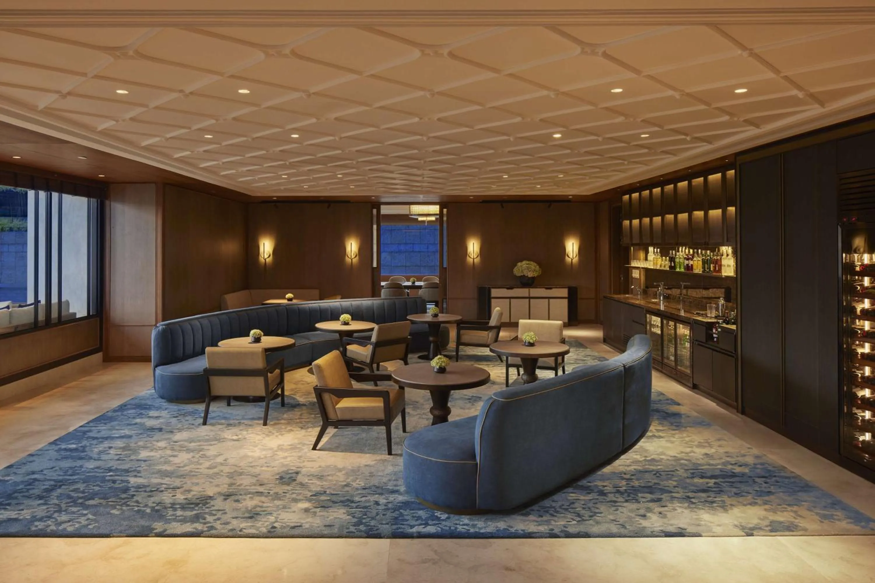 Lounge or bar in Keraton At The Plaza, part of The Unbound Collection by Hyatt