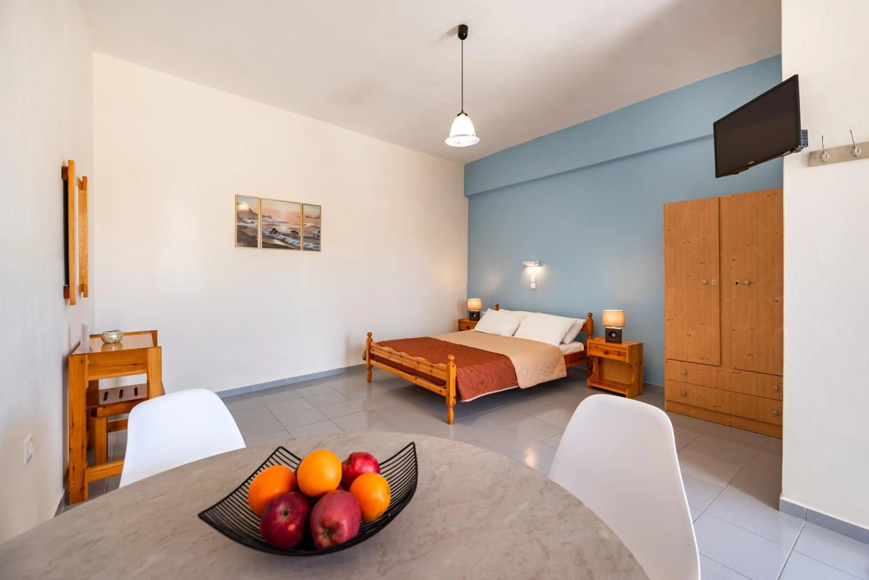 Photo of the whole room, Bed in Onar Rooms & Studios