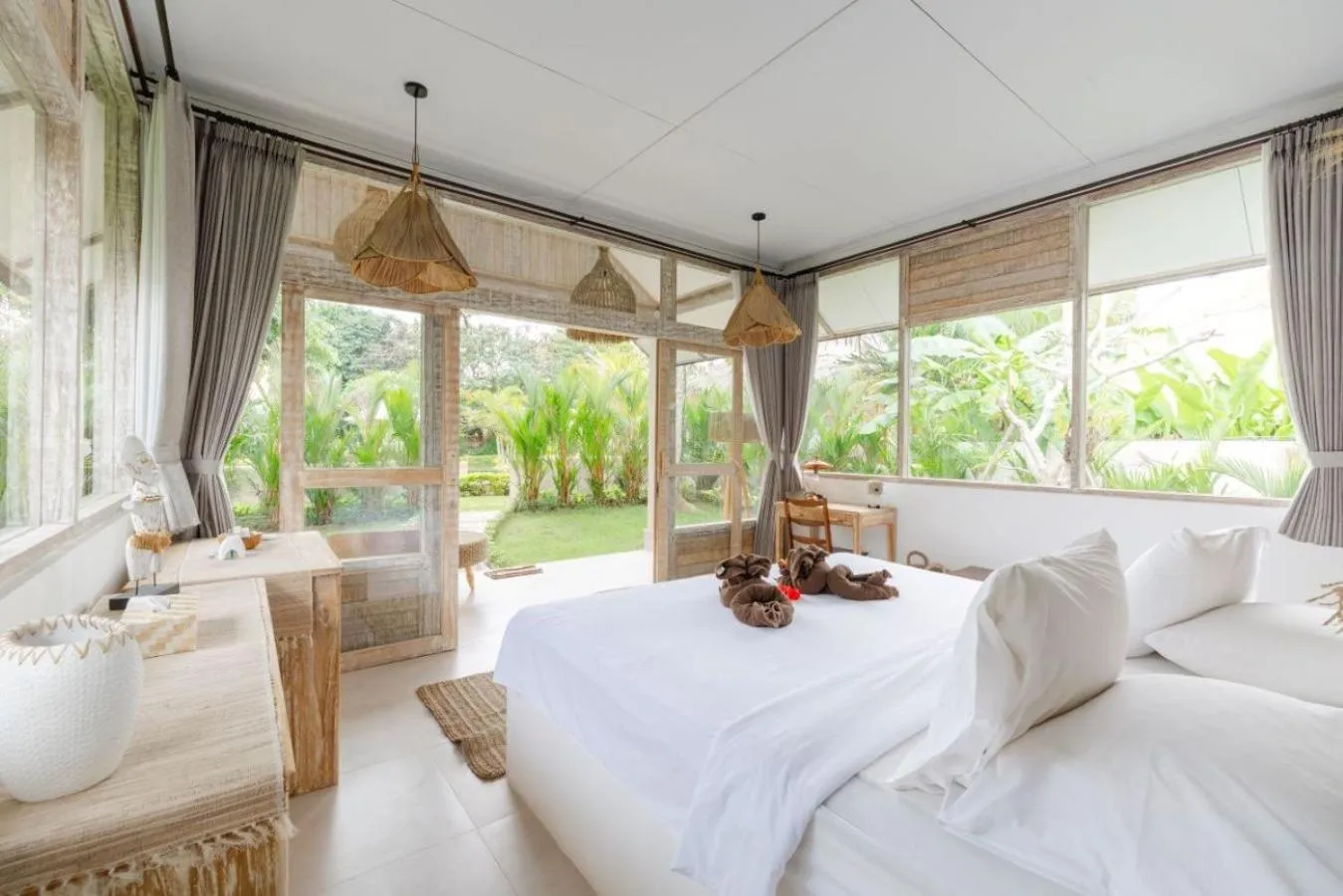 Garden, Bed in La Joya Balangan Resort