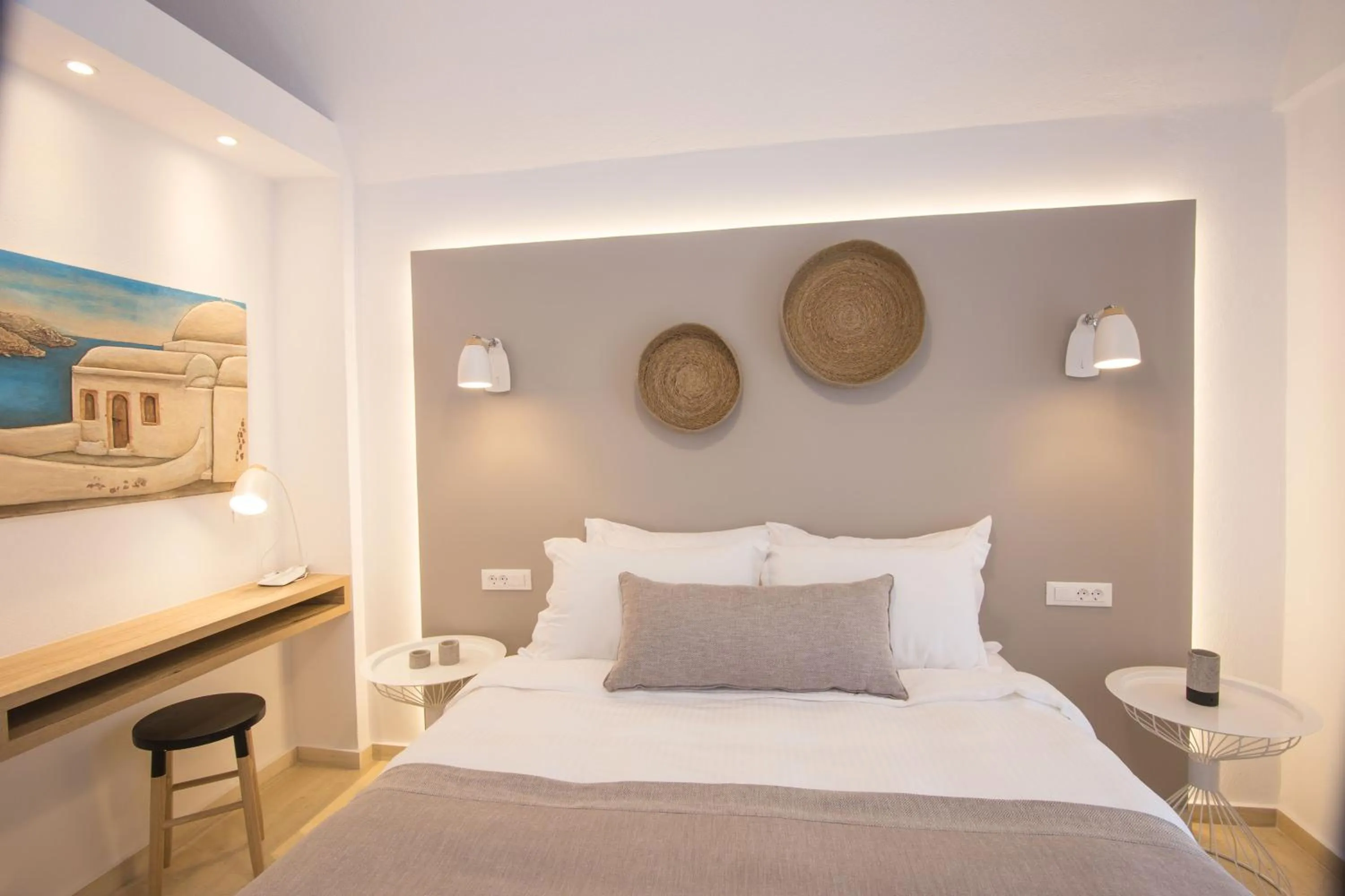 Bed in Louis Studios Santorini