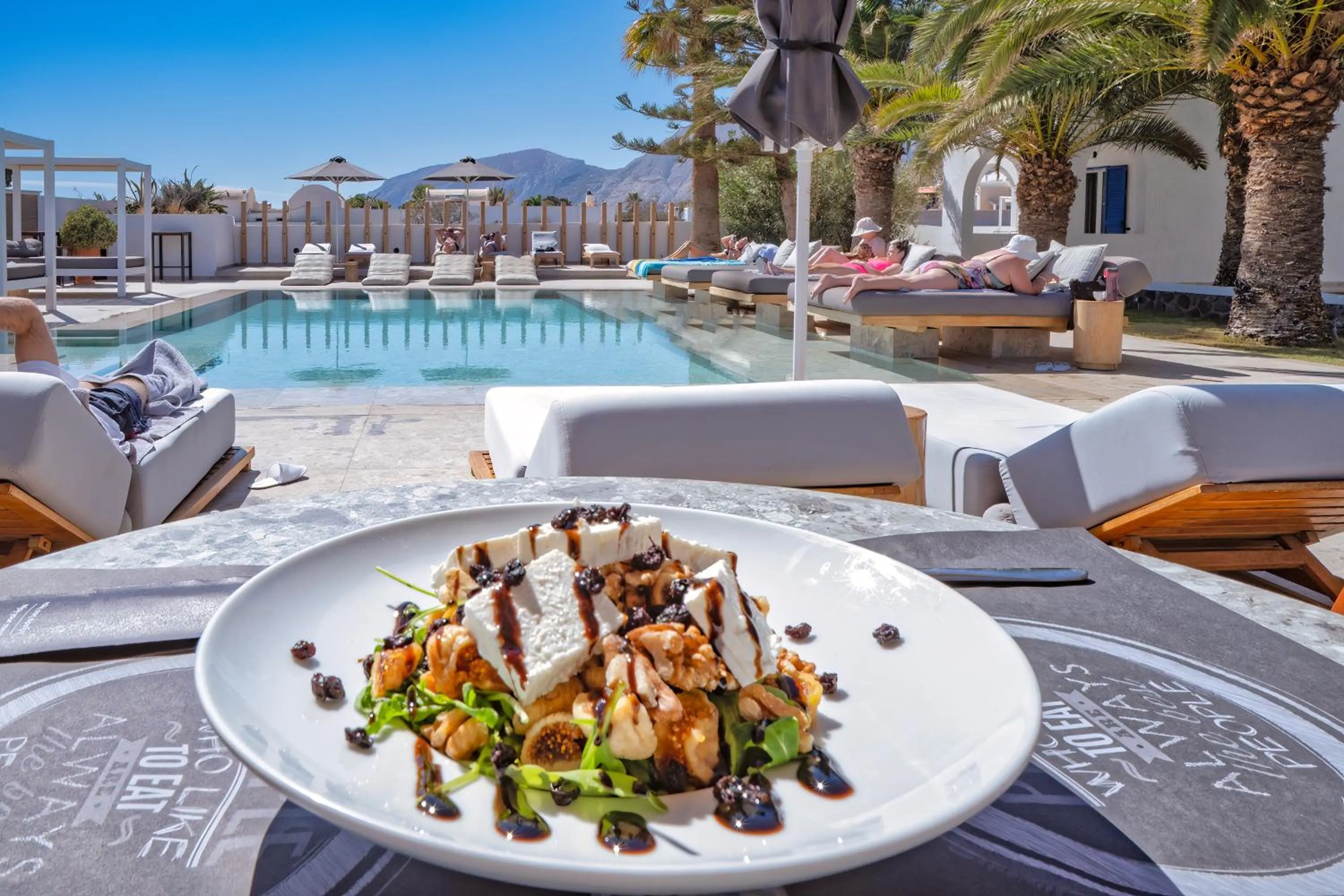 Food and drinks in Louis Studios Santorini