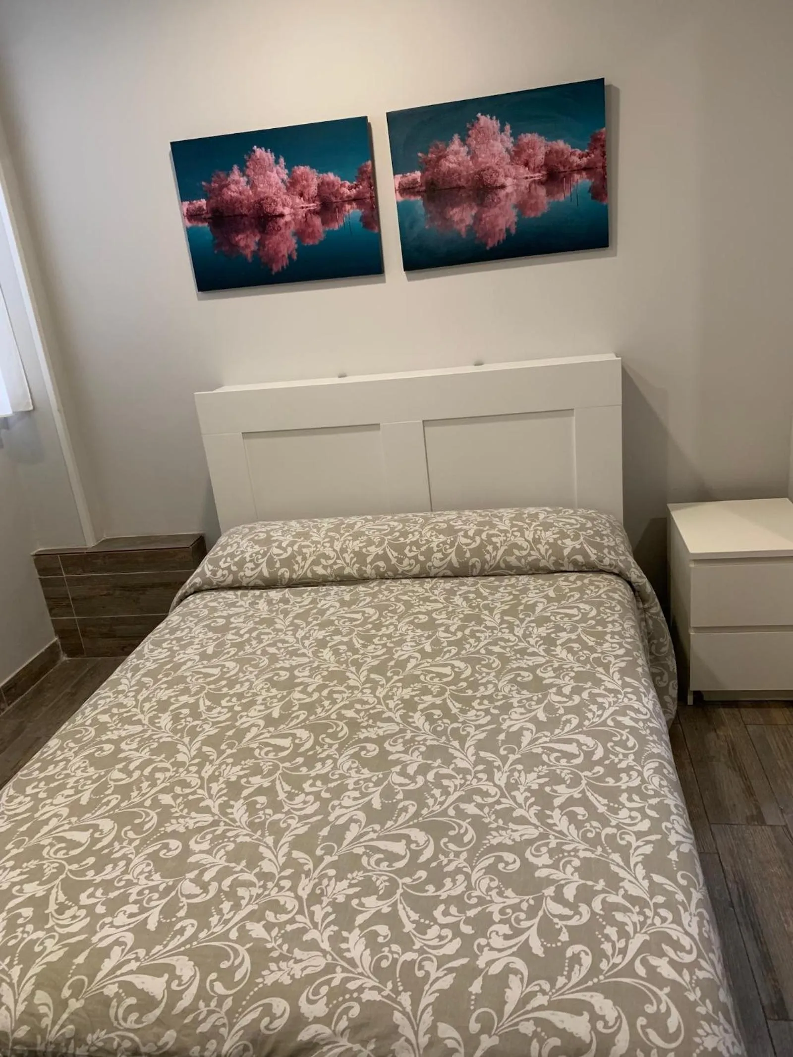 Bed in Estudios Bilbao Deusto