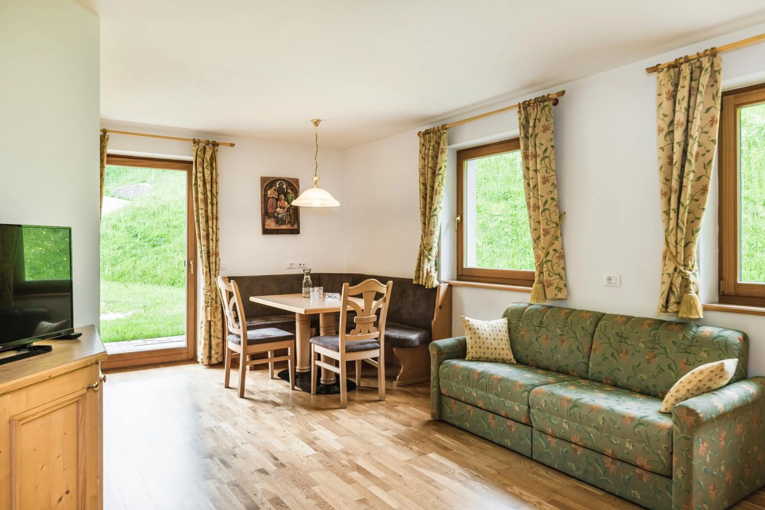 Seating area in Residence Rumanon