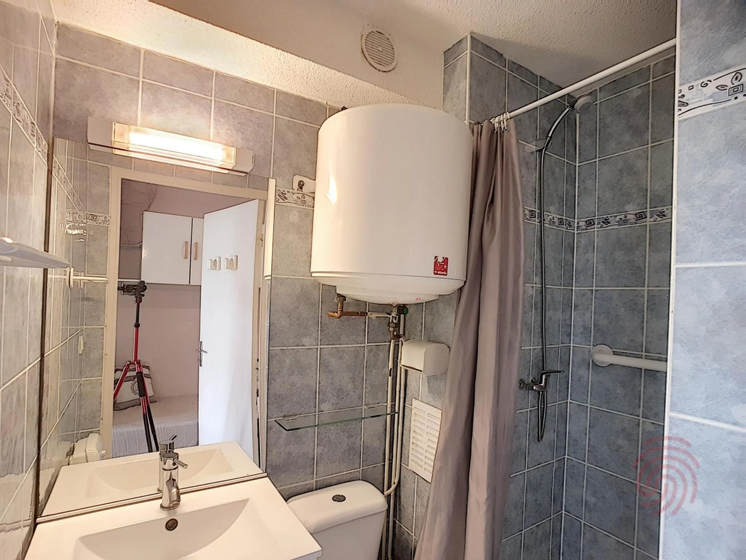 Studio rénové, proche centre-ville et thermes, avec jardin, WIFI, animaux acceptés - FR-1-451-62