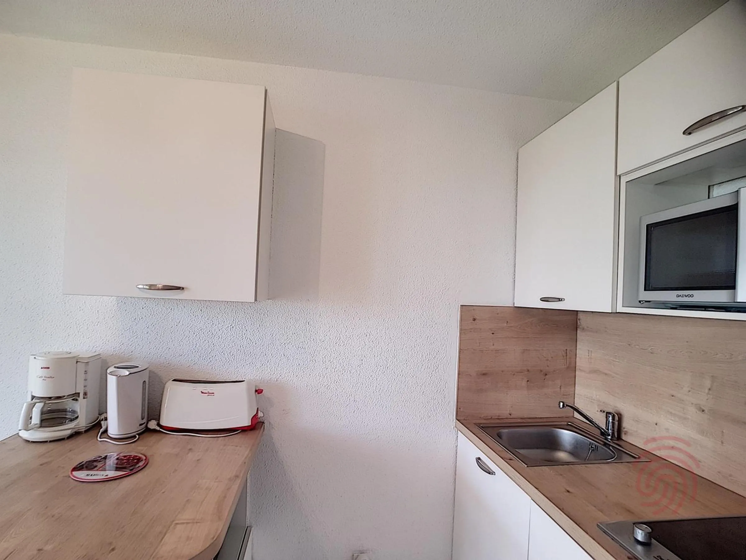 Studio rénové, proche centre-ville et thermes, avec jardin, WIFI, animaux acceptés - FR-1-451-62