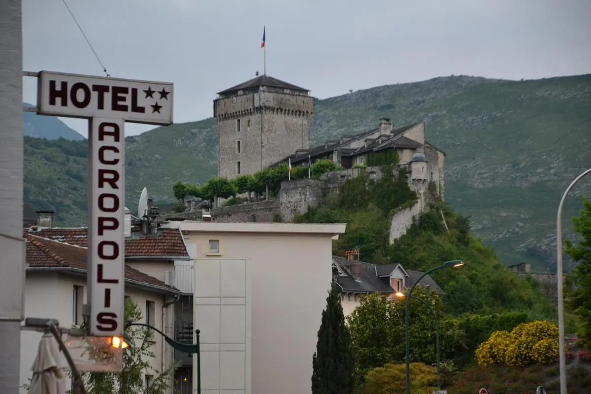 Nearby landmark in Hôtel Acropolis - Lourdes