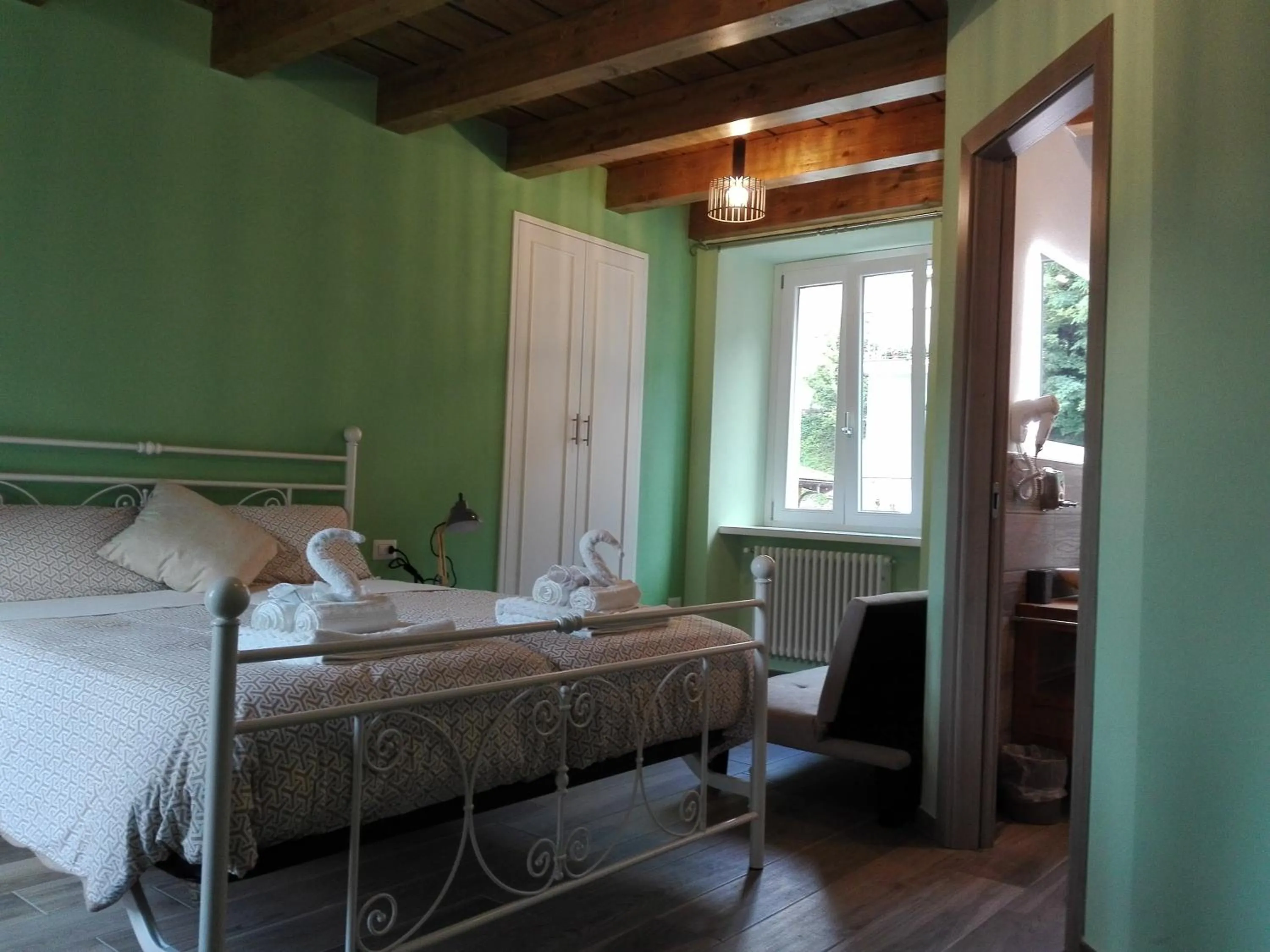 Double Room - single occupancy in eden